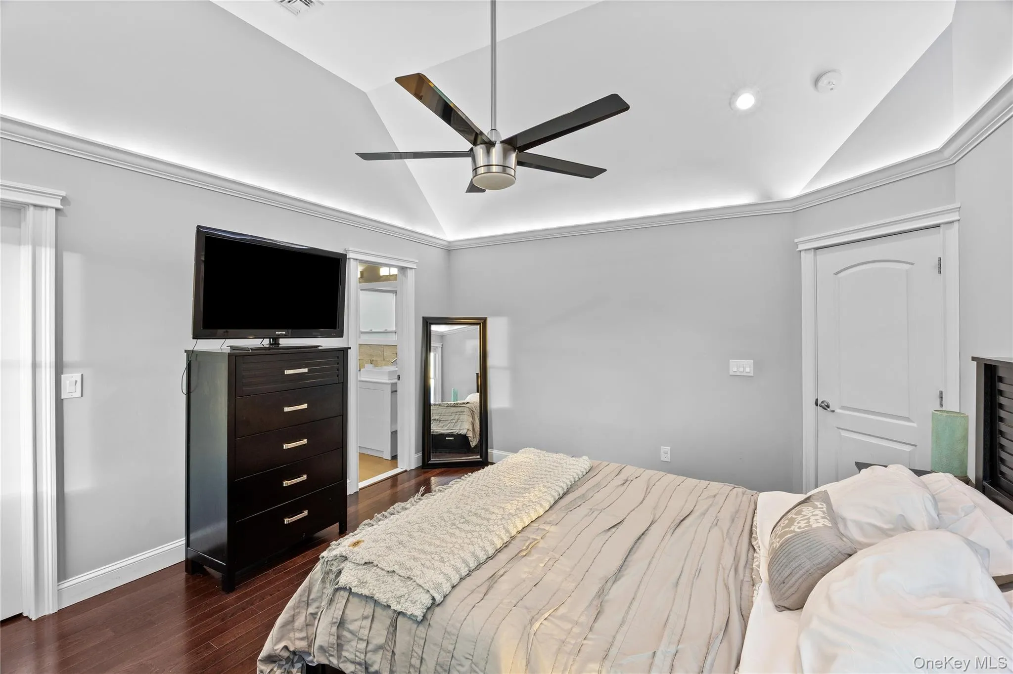 122 Linton Avenue, Babylon, NY, 4 Bedrooms Bedrooms, 9 Rooms Rooms,2 BathroomsBathrooms,Residential,For Rent,Linton,0,KEY1016531 122 Linton Avenue, Babylon, NY, 4 Bedrooms Bedrooms, 9 Rooms Rooms,2 BathroomsBathrooms,Residential,For Rent,Linton,0,KEY1016531
