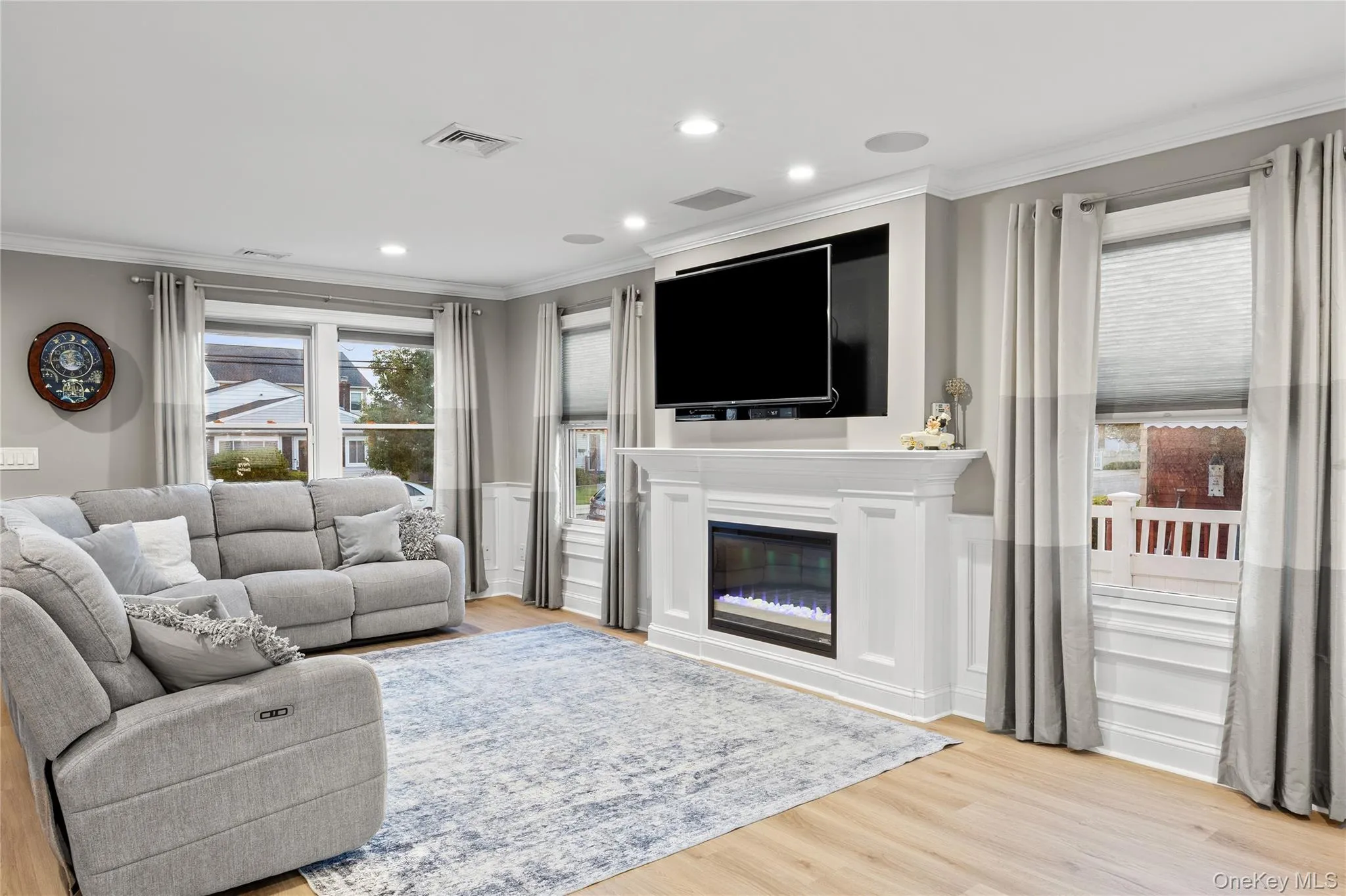 122 Linton Avenue, Babylon, NY, 4 Bedrooms Bedrooms, 9 Rooms Rooms,2 BathroomsBathrooms,Residential,For Rent,Linton,0,KEY1016531 122 Linton Avenue, Babylon, NY, 4 Bedrooms Bedrooms, 9 Rooms Rooms,2 BathroomsBathrooms,Residential,For Rent,Linton,0,KEY1016531