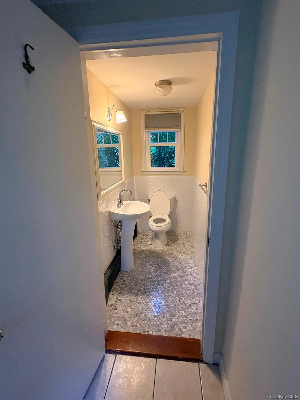 6 Tower Rd, Glen Cove, NY, 2 Bedrooms Bedrooms, 4 Rooms Rooms,1 BathroomBathrooms,Residential Lease,For Rent,Tower Rd,0,1016532 6 Tower Rd, Glen Cove, NY, 2 Bedrooms Bedrooms, 4 Rooms Rooms,1 BathroomBathrooms,Residential Lease,For Rent,Tower Rd,0,1016532