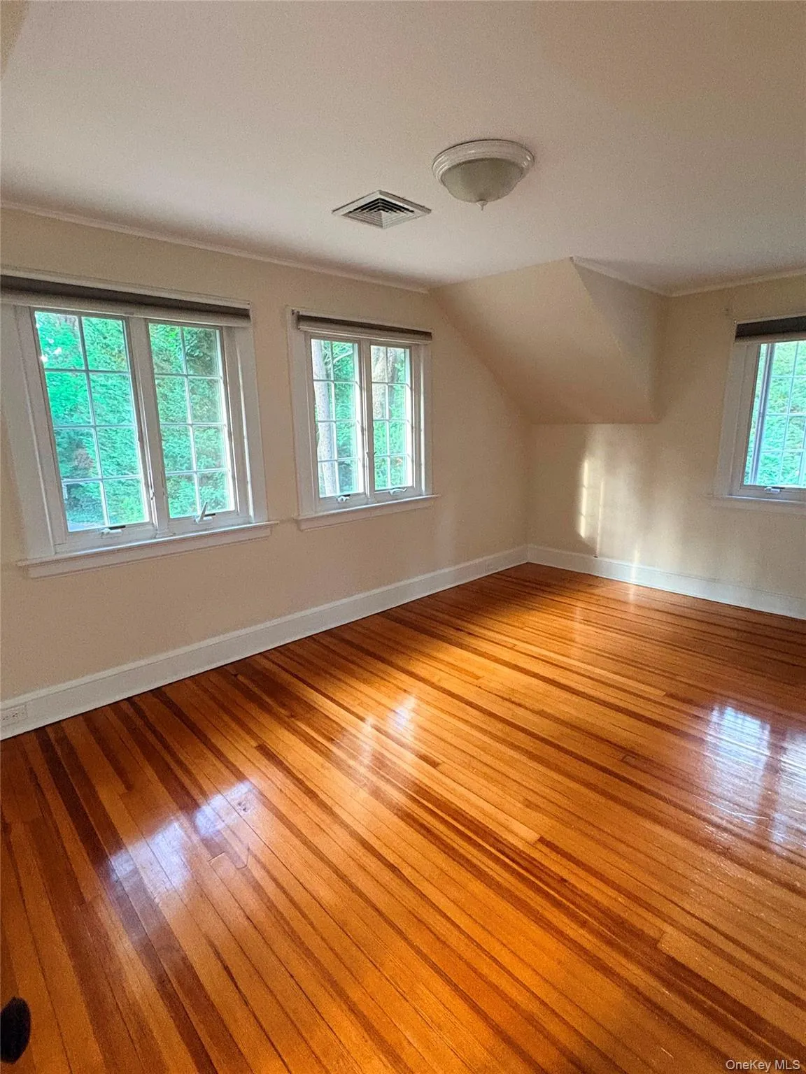 6 Tower Rd, Glen Cove, NY, 2 Bedrooms Bedrooms, 4 Rooms Rooms,1 BathroomBathrooms,Residential Lease,For Rent,Tower Rd,0,1016532 6 Tower Rd, Glen Cove, NY, 2 Bedrooms Bedrooms, 4 Rooms Rooms,1 BathroomBathrooms,Residential Lease,For Rent,Tower Rd,0,1016532