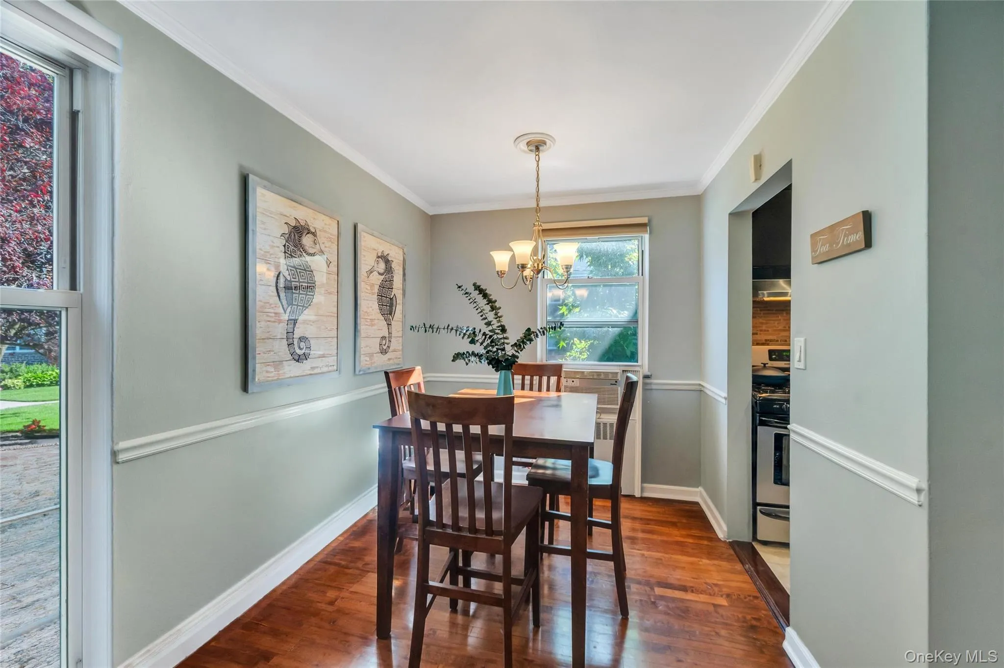 75 Edwards Street, North Hempstead, NY, 1 Bedroom Bedrooms, 4 Rooms Rooms,1 BathroomBathrooms,Residential,For Rent,Edwards,0,KEY1016533 75 Edwards Street, North Hempstead, NY, 1 Bedroom Bedrooms, 4 Rooms Rooms,1 BathroomBathrooms,Residential,For Rent,Edwards,0,KEY1016533