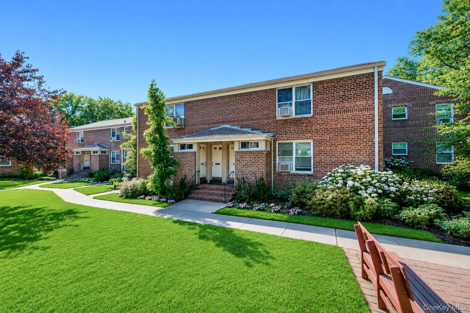 75 Edwards Street, North Hempstead, NY, 1 Bedroom Bedrooms, 4 Rooms Rooms,1 BathroomBathrooms,Residential,For Rent,Edwards,0,KEY1016533 75 Edwards Street, North Hempstead, NY, 1 Bedroom Bedrooms, 4 Rooms Rooms,1 BathroomBathrooms,Residential,For Rent,Edwards,0,KEY1016533
