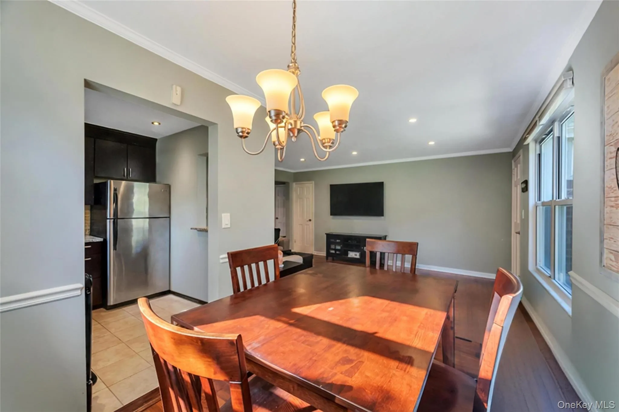 75 Edwards Street, North Hempstead, NY, 1 Bedroom Bedrooms, 4 Rooms Rooms,1 BathroomBathrooms,Residential,For Rent,Edwards,0,KEY1016533 75 Edwards Street, North Hempstead, NY, 1 Bedroom Bedrooms, 4 Rooms Rooms,1 BathroomBathrooms,Residential,For Rent,Edwards,0,KEY1016533