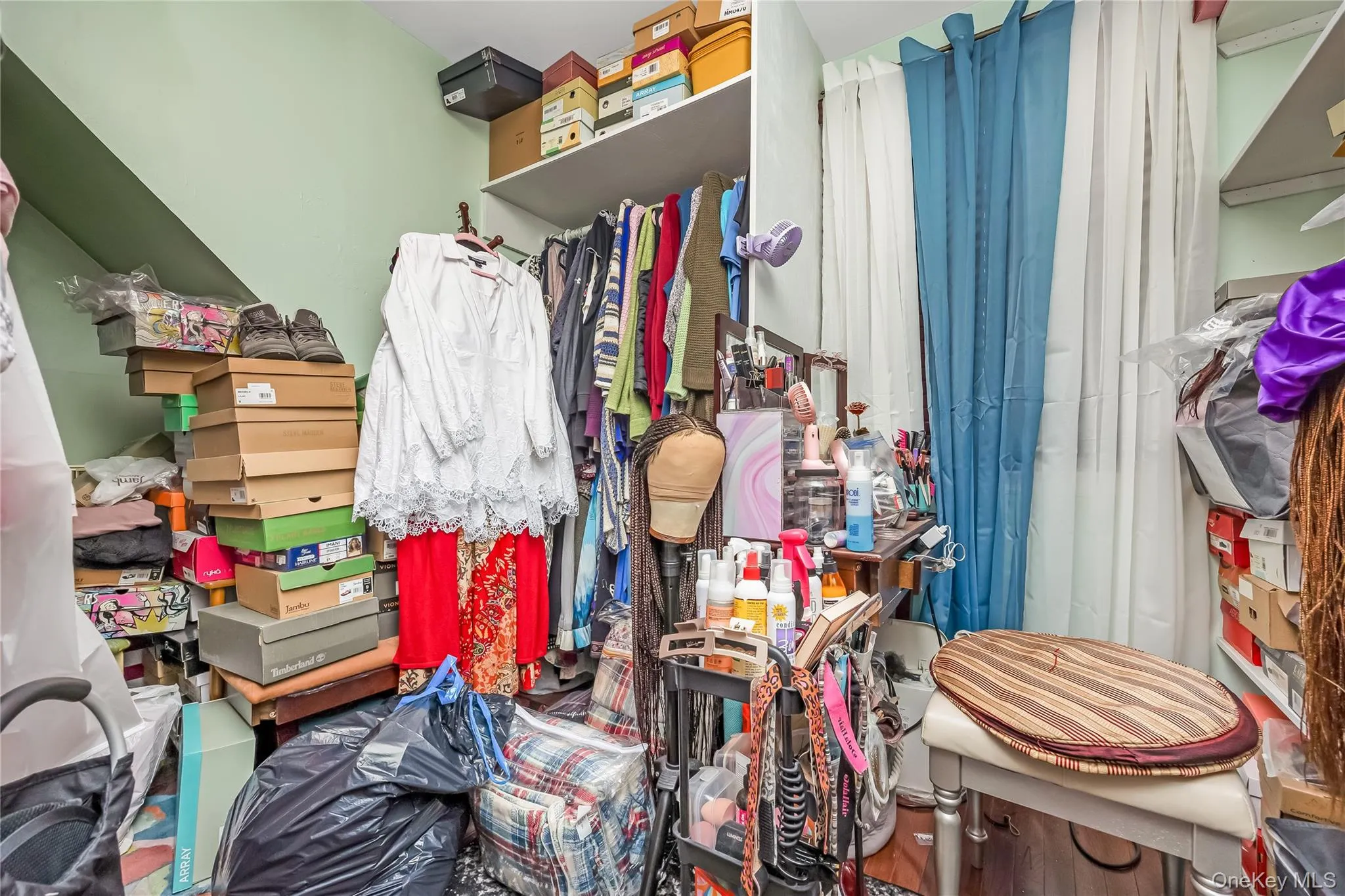 12135 Milburn Street, New York, NY, 5 Bedrooms Bedrooms, 8 Rooms Rooms,2 BathroomsBathrooms,Residential,For Rent,Milburn,0,KEY1016536 12135 Milburn Street, New York, NY, 5 Bedrooms Bedrooms, 8 Rooms Rooms,2 BathroomsBathrooms,Residential,For Rent,Milburn,0,KEY1016536