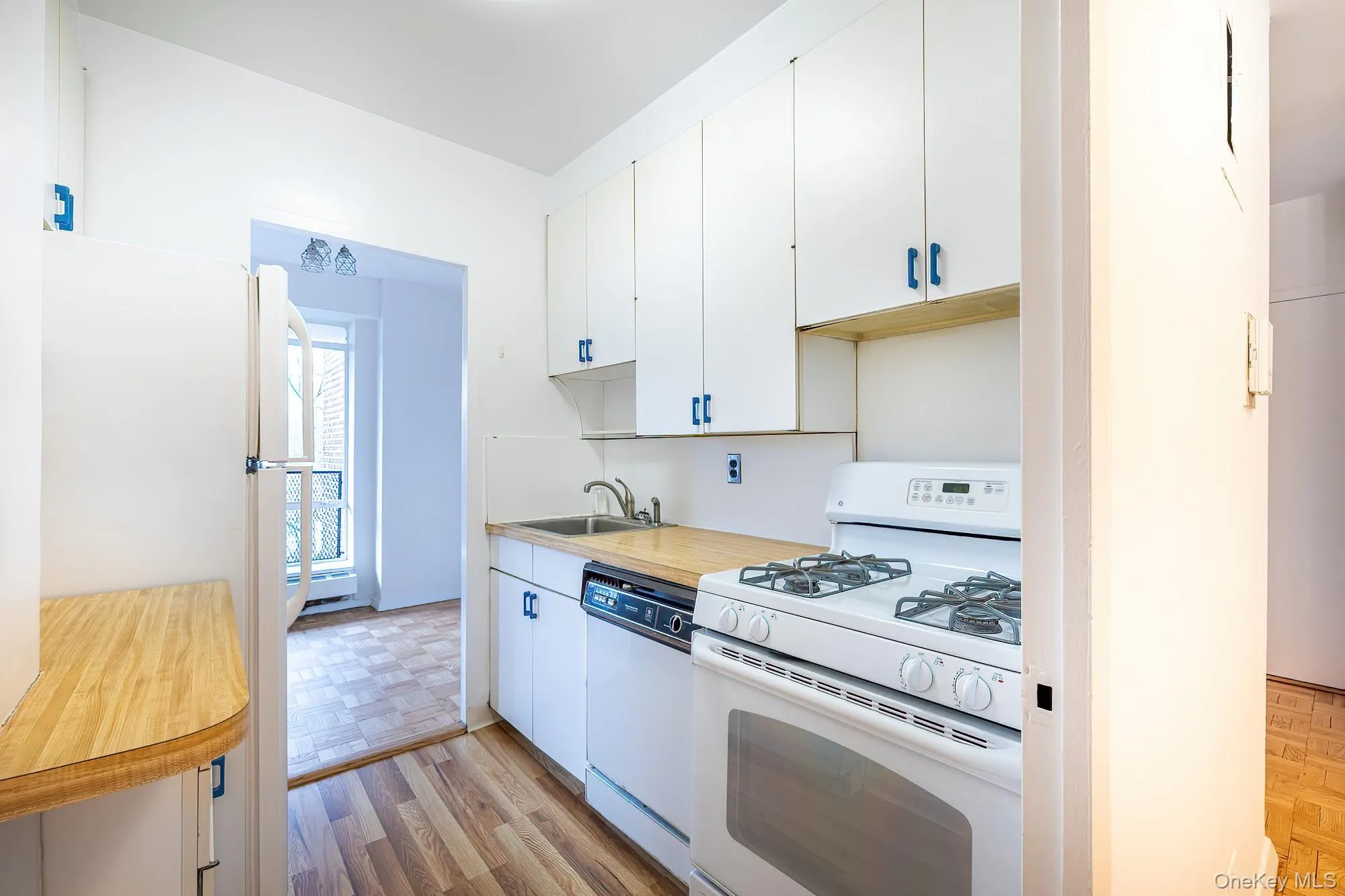 2727 Palisade Avenue, New York, NY, 2 Bedrooms Bedrooms, 4 Rooms Rooms,2 BathroomsBathrooms,Residential,For Rent,Palisade,0,1016541 2727 Palisade Avenue, New York, NY, 2 Bedrooms Bedrooms, 4 Rooms Rooms,2 BathroomsBathrooms,Residential,For Rent,Palisade,0,1016541