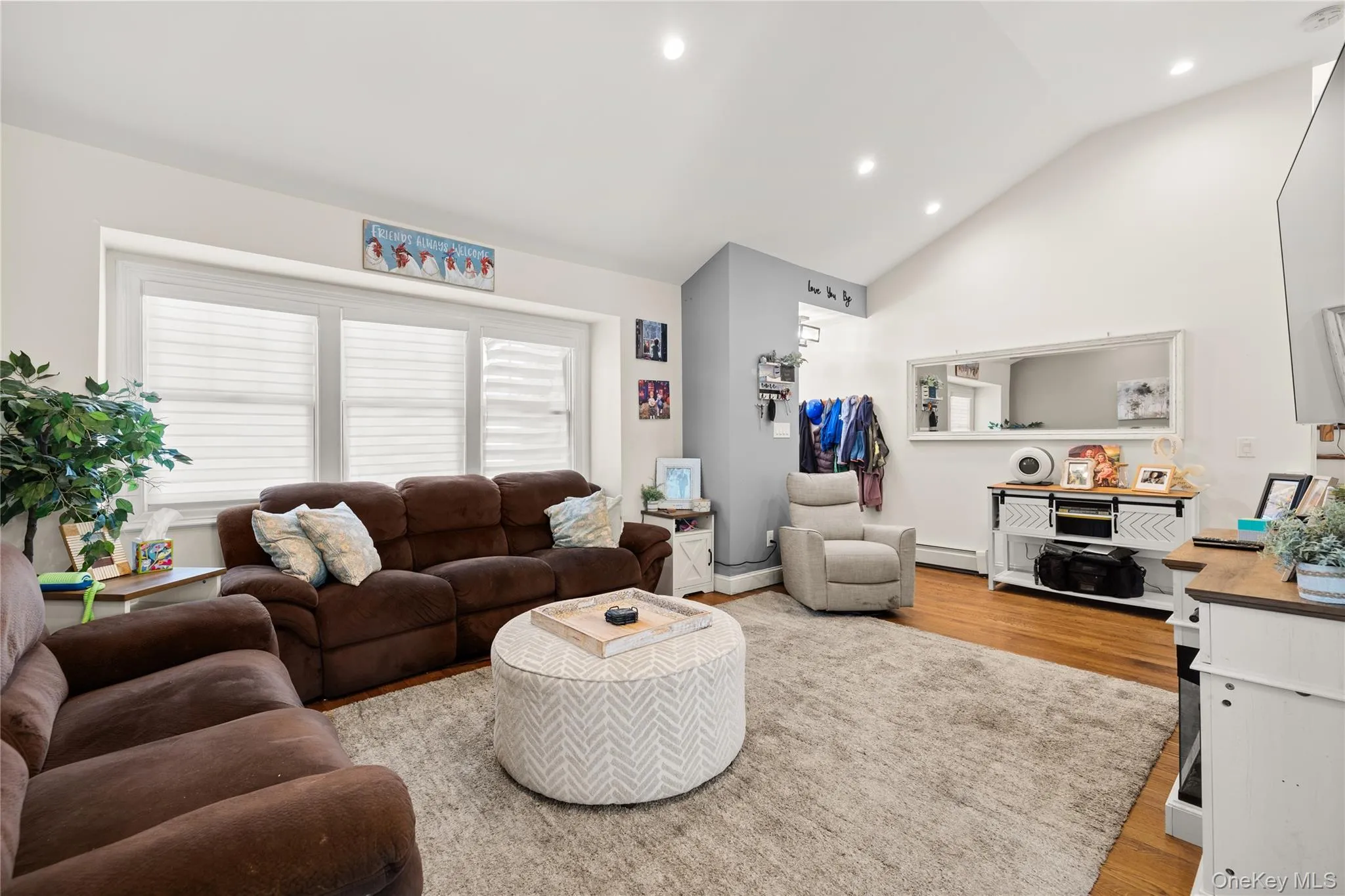 857 Milligan Lane, Islip, NY, 4 Bedrooms Bedrooms, 7 Rooms Rooms,2 BathroomsBathrooms,Residential,For Rent,Milligan,0,KEY1016543 857 Milligan Lane, Islip, NY, 4 Bedrooms Bedrooms, 7 Rooms Rooms,2 BathroomsBathrooms,Residential,For Rent,Milligan,0,KEY1016543