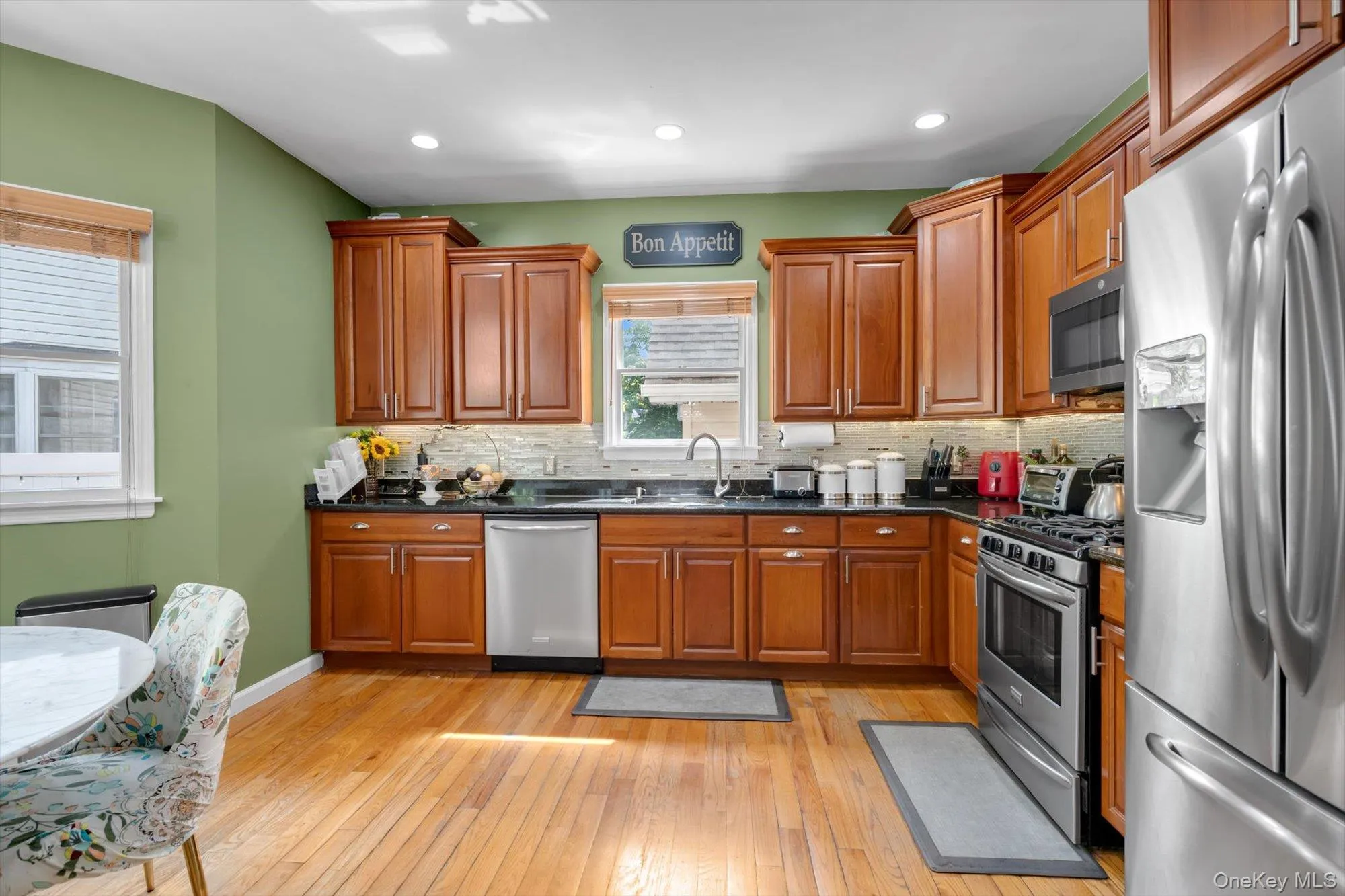 146 Melville Road, Oyster Bay, NY, 3 Bedrooms Bedrooms, 7 Rooms Rooms,2 BathroomsBathrooms,Residential,For Rent,Melville,0,KEY1016544 146 Melville Road, Oyster Bay, NY, 3 Bedrooms Bedrooms, 7 Rooms Rooms,2 BathroomsBathrooms,Residential,For Rent,Melville,0,KEY1016544