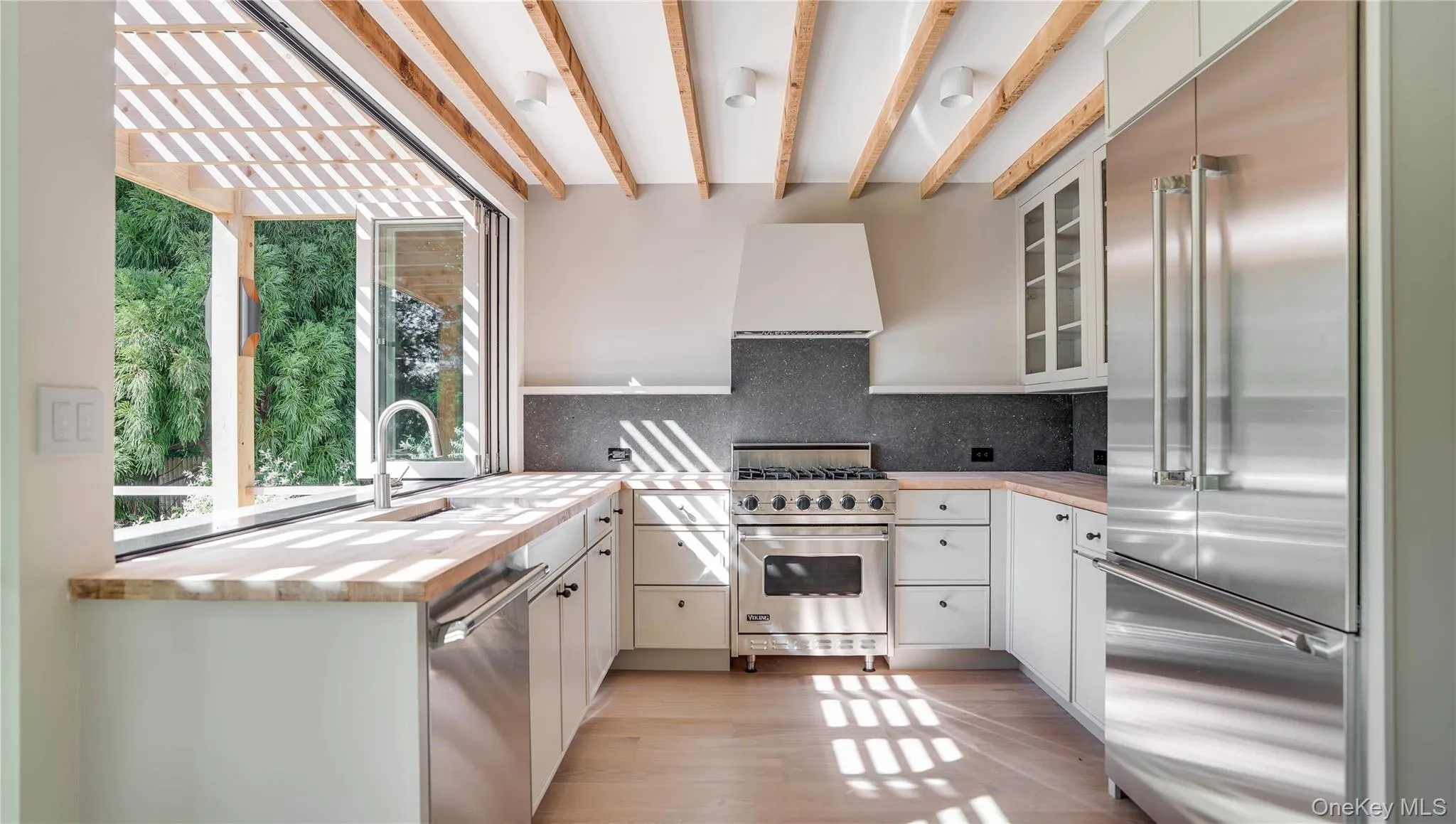 149 Accabonac Road, East Hampton, NY, 2 Bedrooms Bedrooms, 5 Rooms Rooms,2 BathroomsBathrooms,Residential,For Rent,Accabonac,0,1016550 149 Accabonac Road, East Hampton, NY, 2 Bedrooms Bedrooms, 5 Rooms Rooms,2 BathroomsBathrooms,Residential,For Rent,Accabonac,0,1016550