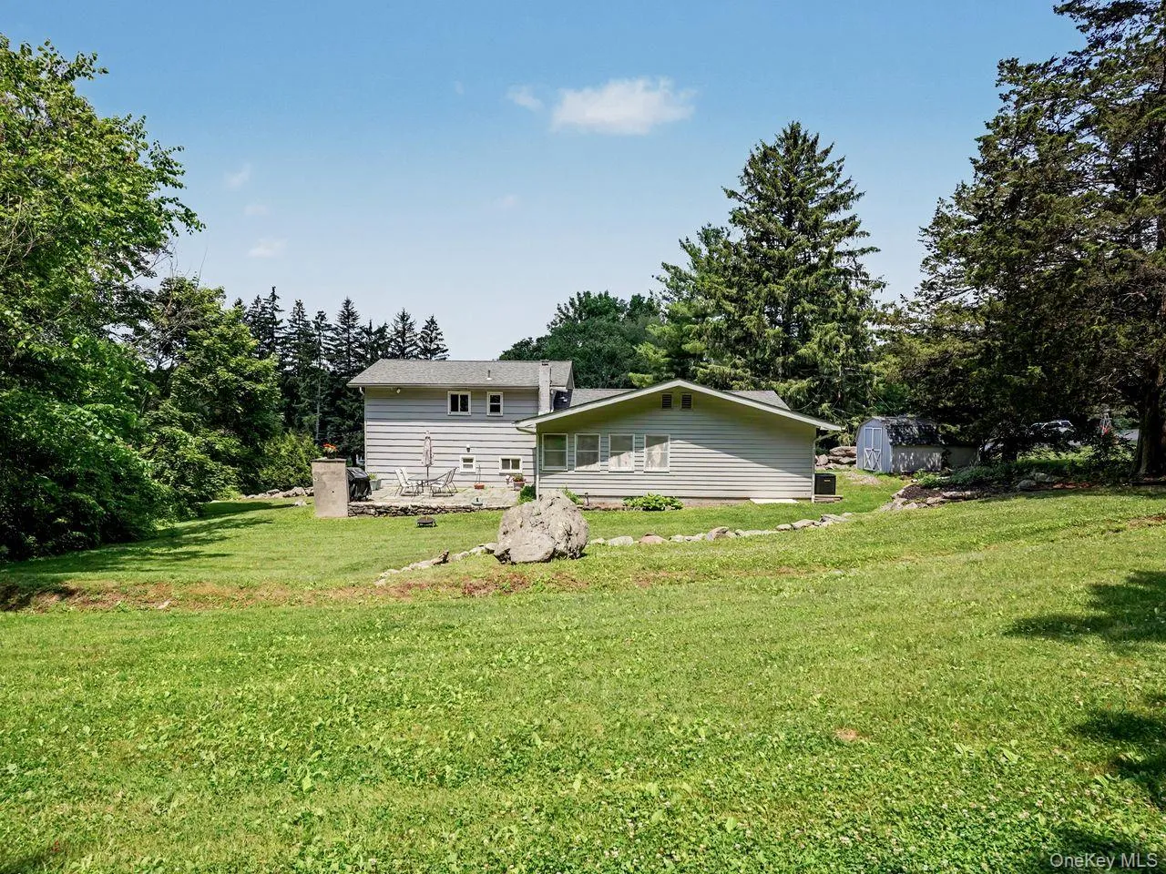 11 Leona Drive, Southeast, NY, 4 Bedrooms Bedrooms, 9 Rooms Rooms,2 BathroomsBathrooms,Residential,For Rent,Leona,0,KEY1016557 11 Leona Drive, Southeast, NY, 4 Bedrooms Bedrooms, 9 Rooms Rooms,2 BathroomsBathrooms,Residential,For Rent,Leona,0,KEY1016557