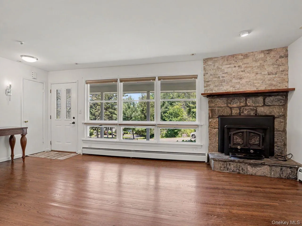 11 Leona Drive, Southeast, NY, 4 Bedrooms Bedrooms, 9 Rooms Rooms,2 BathroomsBathrooms,Residential,For Rent,Leona,0,KEY1016557 11 Leona Drive, Southeast, NY, 4 Bedrooms Bedrooms, 9 Rooms Rooms,2 BathroomsBathrooms,Residential,For Rent,Leona,0,KEY1016557