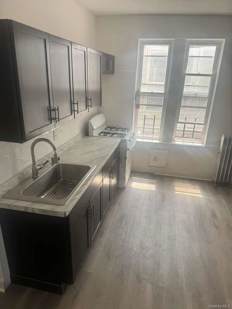 317 96th Street, New York, NY, 2 Bedrooms Bedrooms, 5 Rooms Rooms,1 BathroomBathrooms,Residential Lease,For Rent,96th,0,KEY1016559 317 96th Street, New York, NY, 2 Bedrooms Bedrooms, 5 Rooms Rooms,1 BathroomBathrooms,Residential Lease,For Rent,96th,0,KEY1016559