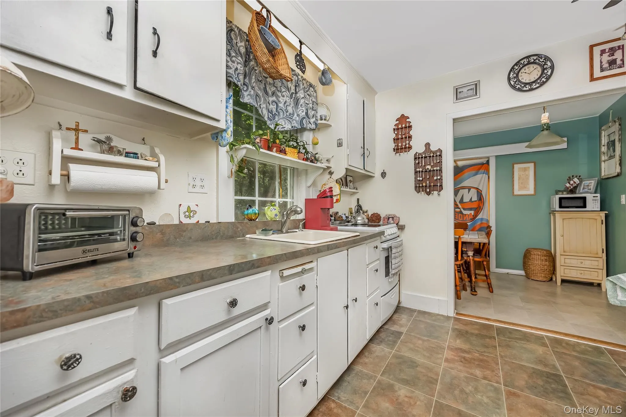 12 Valkyr Road, Brookhaven, NY, 2 Bedrooms Bedrooms, 4 Rooms Rooms,1 BathroomBathrooms,Residential,For Rent,Valkyr,0,1016560 12 Valkyr Road, Brookhaven, NY, 2 Bedrooms Bedrooms, 4 Rooms Rooms,1 BathroomBathrooms,Residential,For Rent,Valkyr,0,1016560