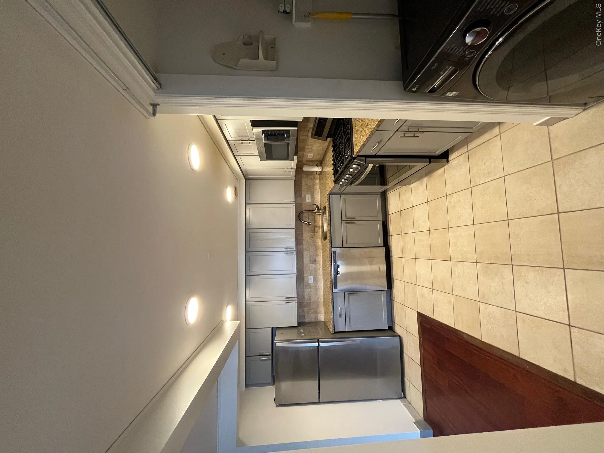 143-41 84th Drive, New York, NY, 1 Bedroom Bedrooms, 3 Rooms Rooms,1 BathroomBathrooms,Residential,For Rent,84th,0,KEY1016562 143-41 84th Drive, New York, NY, 1 Bedroom Bedrooms, 3 Rooms Rooms,1 BathroomBathrooms,Residential,For Rent,84th,0,KEY1016562