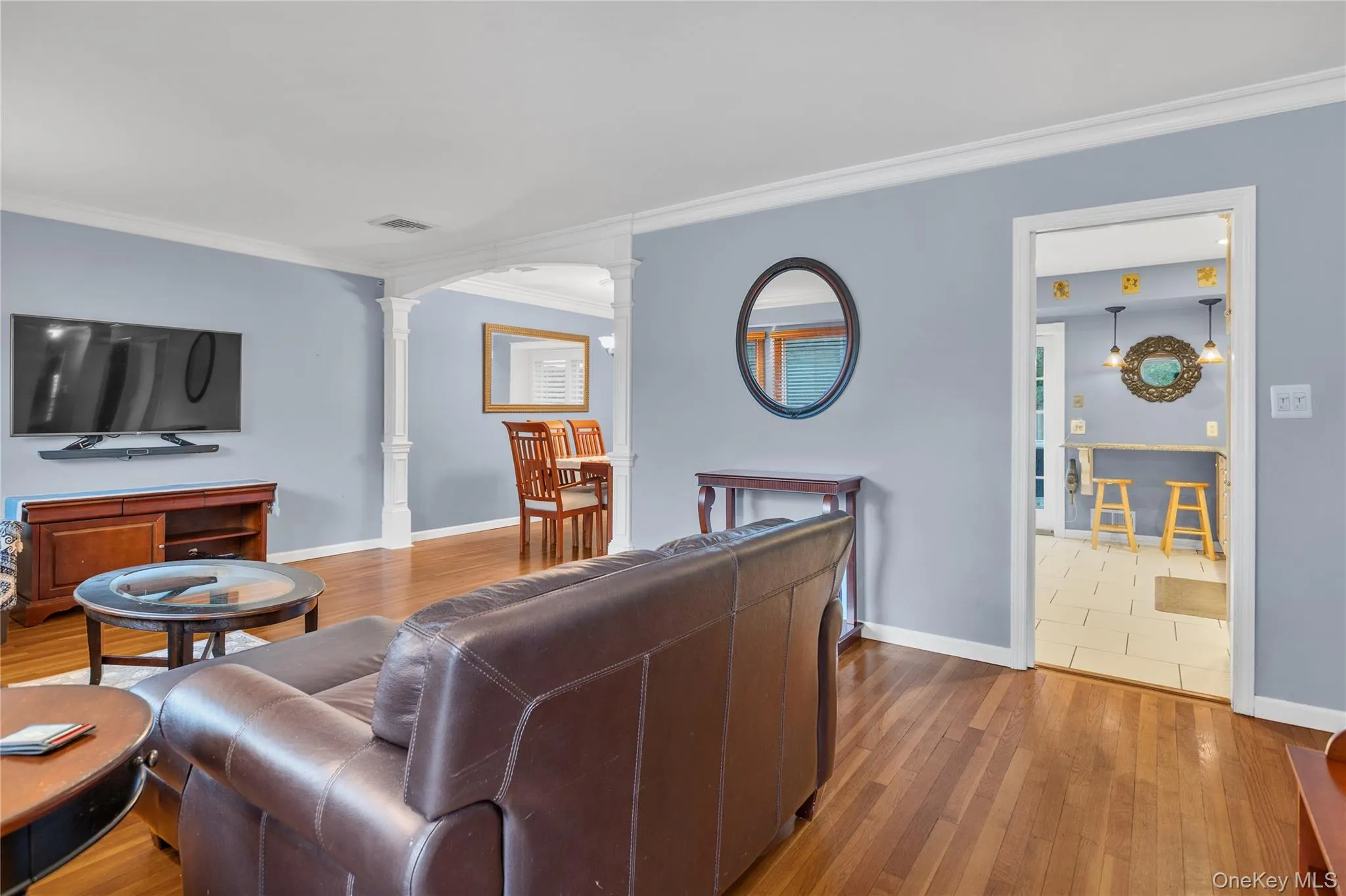 9 Carrol Place, Huntington, NY, 3 Bedrooms Bedrooms, 7 Rooms Rooms,1 BathroomBathrooms,Residential,For Rent,Carrol,0,1016565 9 Carrol Place, Huntington, NY, 3 Bedrooms Bedrooms, 7 Rooms Rooms,1 BathroomBathrooms,Residential,For Rent,Carrol,0,1016565