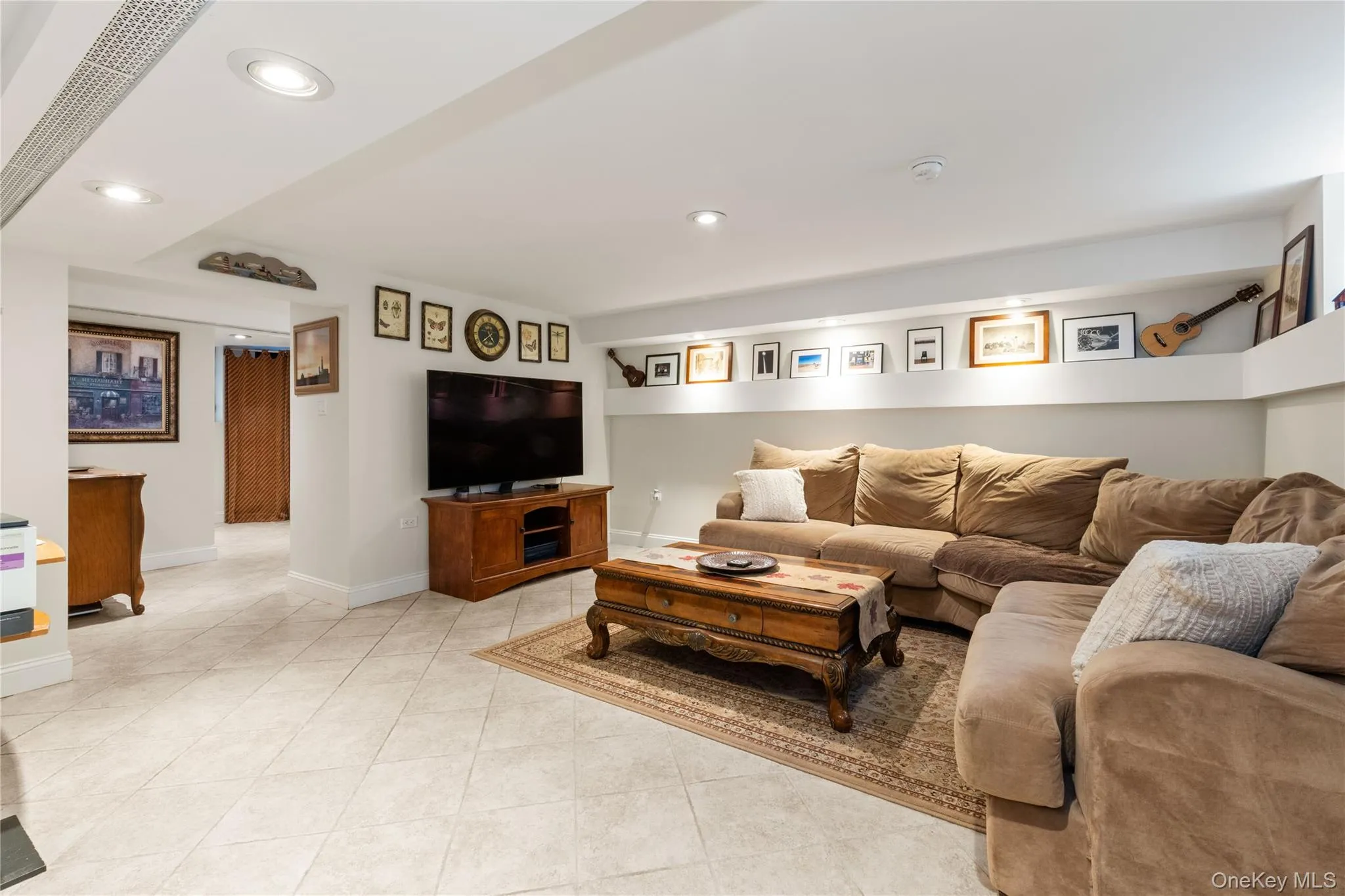 7718 83rd Street, New York, NY, 3 Bedrooms Bedrooms, 7 Rooms Rooms,2 BathroomsBathrooms,Residential,For Rent,83rd,0,KEY1016567 7718 83rd Street, New York, NY, 3 Bedrooms Bedrooms, 7 Rooms Rooms,2 BathroomsBathrooms,Residential,For Rent,83rd,0,KEY1016567