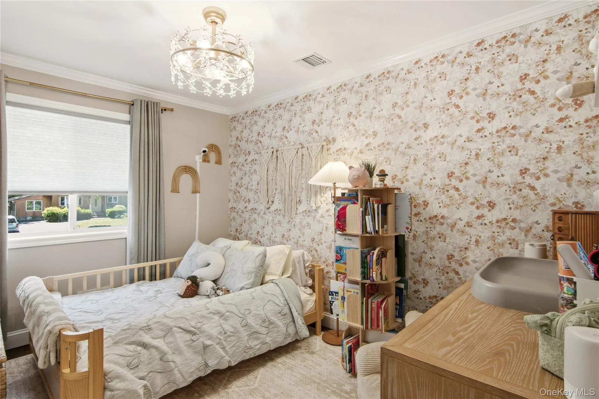 3 Del Place, Smithtown, NY, 4 Bedrooms Bedrooms, 9 Rooms Rooms,3 BathroomsBathrooms,Residential,For Rent,Del,0,KEY1016569 3 Del Place, Smithtown, NY, 4 Bedrooms Bedrooms, 9 Rooms Rooms,3 BathroomsBathrooms,Residential,For Rent,Del,0,KEY1016569