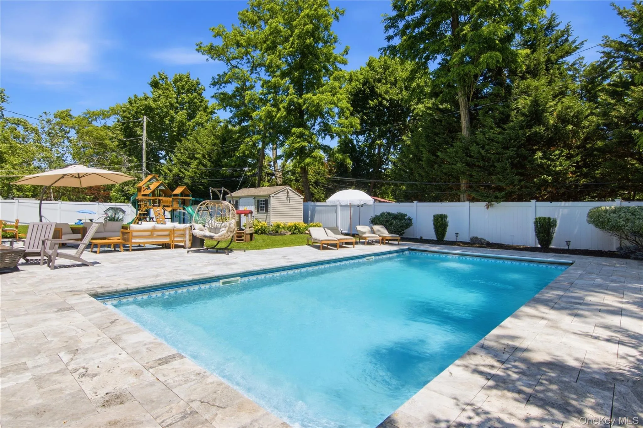 3 Del Place, Smithtown, NY, 4 Bedrooms Bedrooms, 9 Rooms Rooms,3 BathroomsBathrooms,Residential,For Rent,Del,0,KEY1016569 3 Del Place, Smithtown, NY, 4 Bedrooms Bedrooms, 9 Rooms Rooms,3 BathroomsBathrooms,Residential,For Rent,Del,0,KEY1016569
