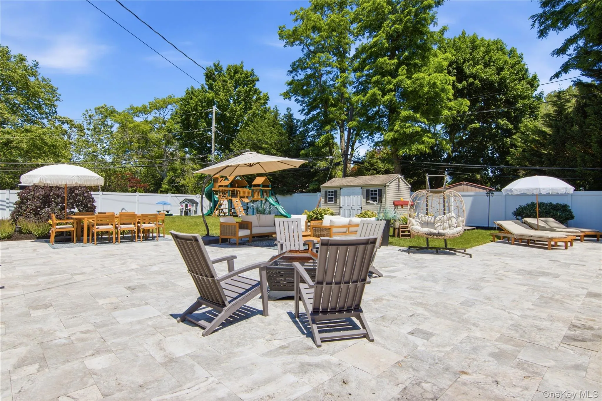 3 Del Place, Smithtown, NY, 4 Bedrooms Bedrooms, 9 Rooms Rooms,3 BathroomsBathrooms,Residential,For Rent,Del,0,KEY1016569 3 Del Place, Smithtown, NY, 4 Bedrooms Bedrooms, 9 Rooms Rooms,3 BathroomsBathrooms,Residential,For Rent,Del,0,KEY1016569