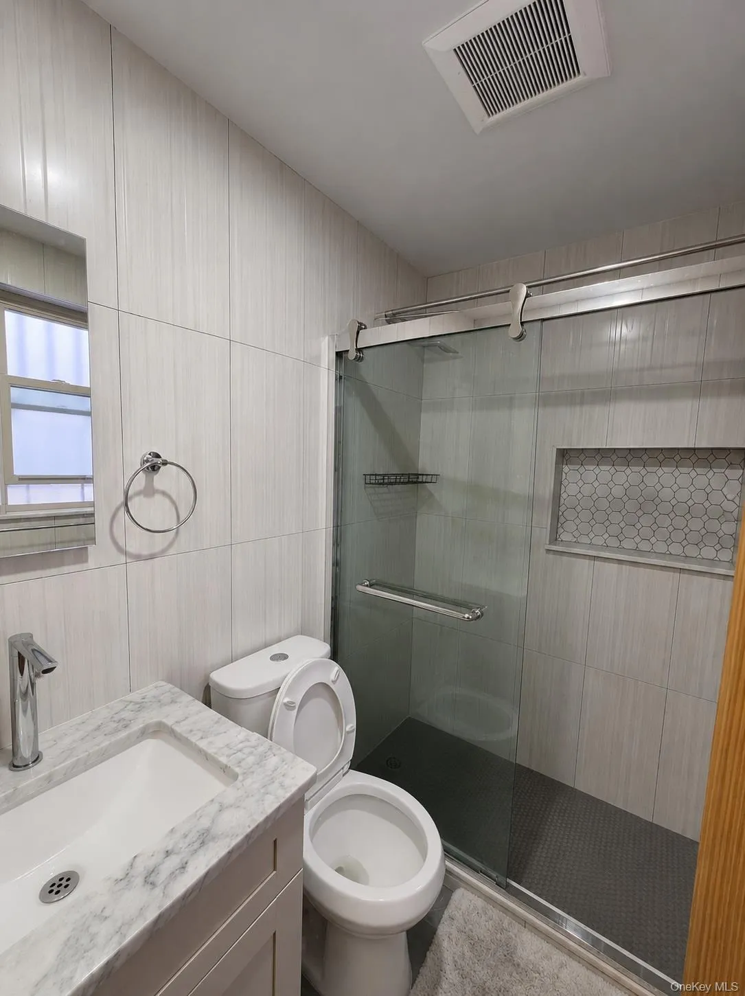 111-33 42nd Avenue, New York, NY, 6 Bedrooms Bedrooms, 12 Rooms Rooms,6 BathroomsBathrooms,Residential,For Rent,42nd,0,1016579 111-33 42nd Avenue, New York, NY, 6 Bedrooms Bedrooms, 12 Rooms Rooms,6 BathroomsBathrooms,Residential,For Rent,42nd,0,1016579