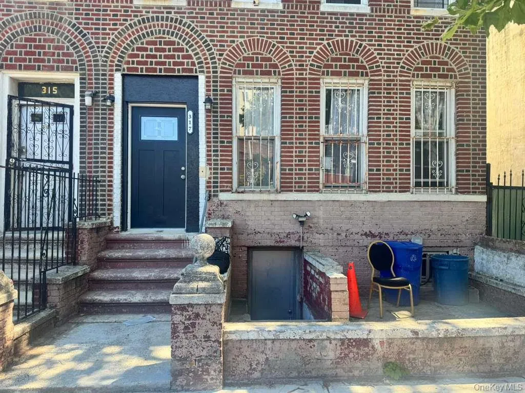 317 96th Street, New York, NY, 3 Bedrooms Bedrooms, 6 Rooms Rooms,1 BathroomBathrooms,Residential Lease,For Rent,96th,0,KEY1016580 317 96th Street, New York, NY, 3 Bedrooms Bedrooms, 6 Rooms Rooms,1 BathroomBathrooms,Residential Lease,For Rent,96th,0,KEY1016580
