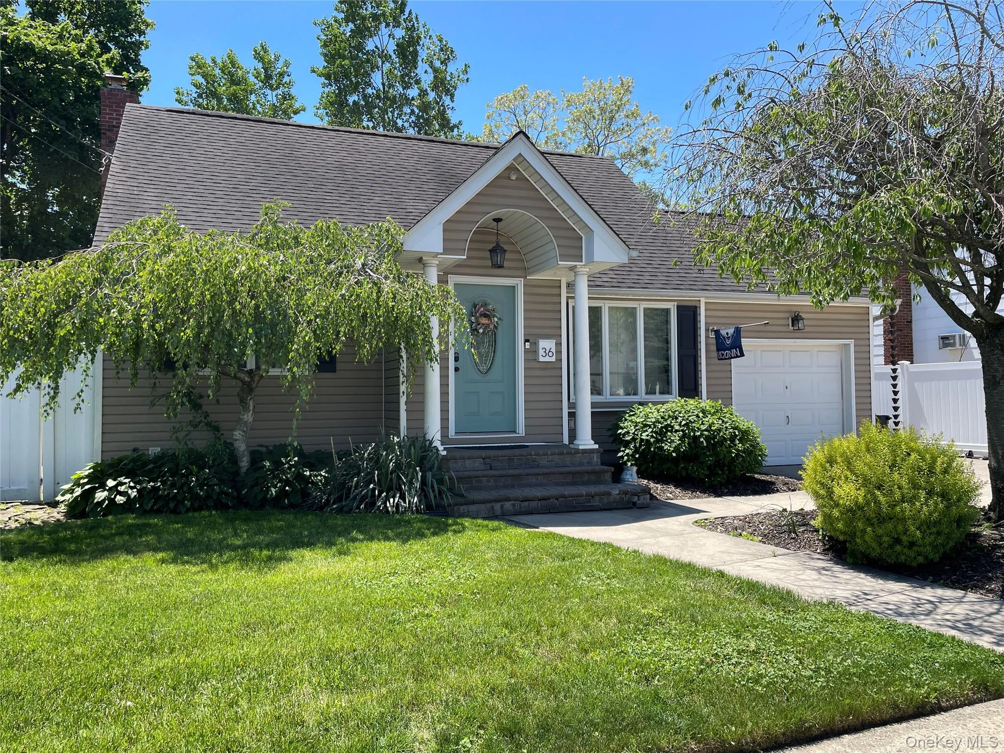 36 34th Street, Babylon, NY, 4 Bedrooms Bedrooms, 6 Rooms Rooms,2 BathroomsBathrooms,Residential,For Rent,34th,0,1016586 36 34th Street, Babylon, NY, 4 Bedrooms Bedrooms, 6 Rooms Rooms,2 BathroomsBathrooms,Residential,For Rent,34th,0,1016586