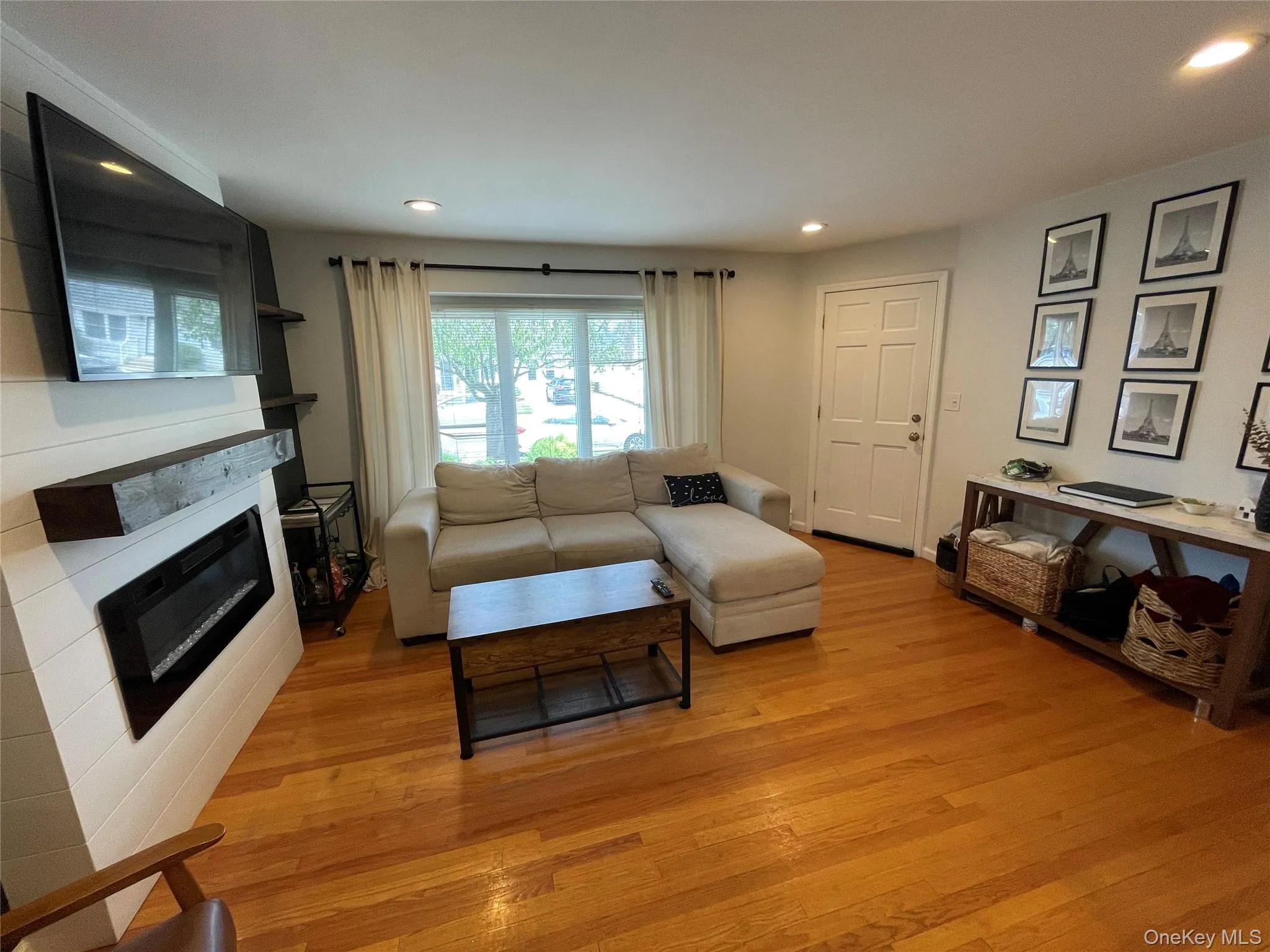 36 34th Street, Babylon, NY, 4 Bedrooms Bedrooms, 6 Rooms Rooms,2 BathroomsBathrooms,Residential,For Rent,34th,0,1016586 36 34th Street, Babylon, NY, 4 Bedrooms Bedrooms, 6 Rooms Rooms,2 BathroomsBathrooms,Residential,For Rent,34th,0,1016586