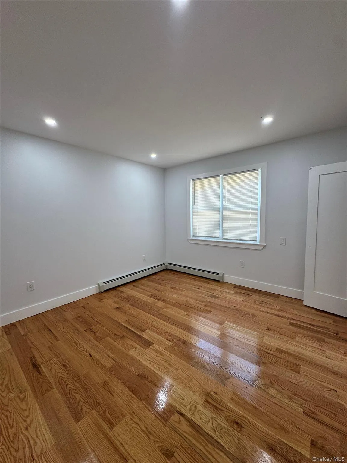102-15 215th Street, New York, NY, 4 Bedrooms Bedrooms, 7 Rooms Rooms,2 BathroomsBathrooms,Residential Lease,For Rent,215th,0,1016587 102-15 215th Street, New York, NY, 4 Bedrooms Bedrooms, 7 Rooms Rooms,2 BathroomsBathrooms,Residential Lease,For Rent,215th,0,1016587