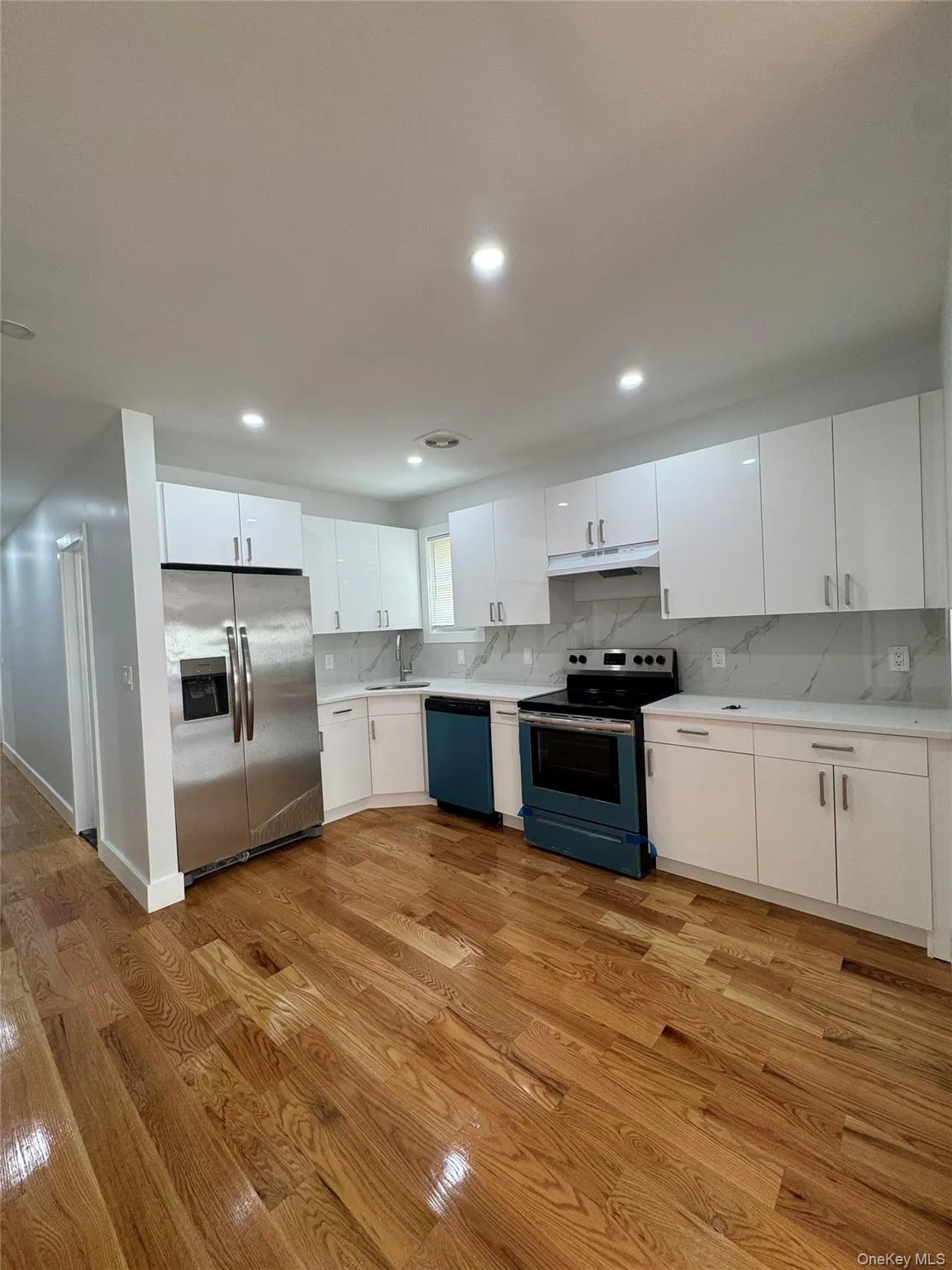 102-15 215th Street, New York, NY, 4 Bedrooms Bedrooms, 7 Rooms Rooms,2 BathroomsBathrooms,Residential Lease,For Rent,215th,0,1016587 102-15 215th Street, New York, NY, 4 Bedrooms Bedrooms, 7 Rooms Rooms,2 BathroomsBathrooms,Residential Lease,For Rent,215th,0,1016587