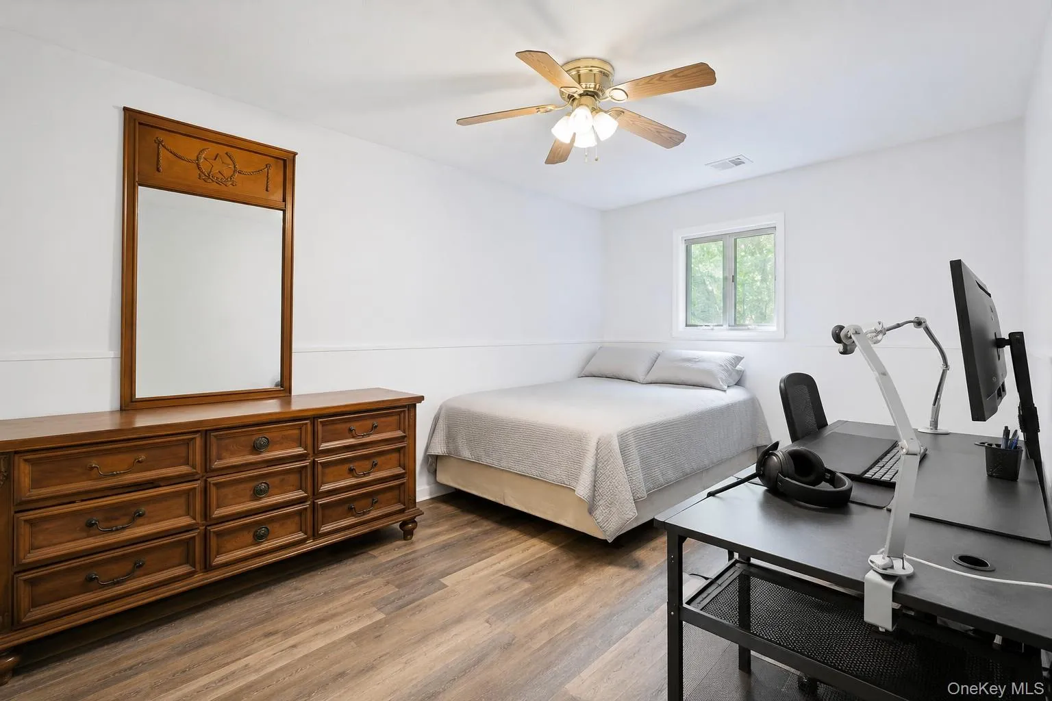 168 Orchid Drive, Orangetown, NY, 4 Bedrooms Bedrooms, 11 Rooms Rooms,3 BathroomsBathrooms,Residential,For Rent,Orchid,0,KEY1016589 168 Orchid Drive, Orangetown, NY, 4 Bedrooms Bedrooms, 11 Rooms Rooms,3 BathroomsBathrooms,Residential,For Rent,Orchid,0,KEY1016589