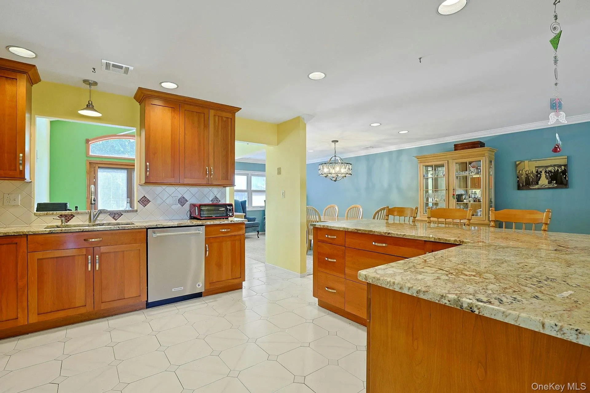 168 Orchid Drive, Orangetown, NY, 4 Bedrooms Bedrooms, 11 Rooms Rooms,3 BathroomsBathrooms,Residential,For Rent,Orchid,0,KEY1016589 168 Orchid Drive, Orangetown, NY, 4 Bedrooms Bedrooms, 11 Rooms Rooms,3 BathroomsBathrooms,Residential,For Rent,Orchid,0,KEY1016589