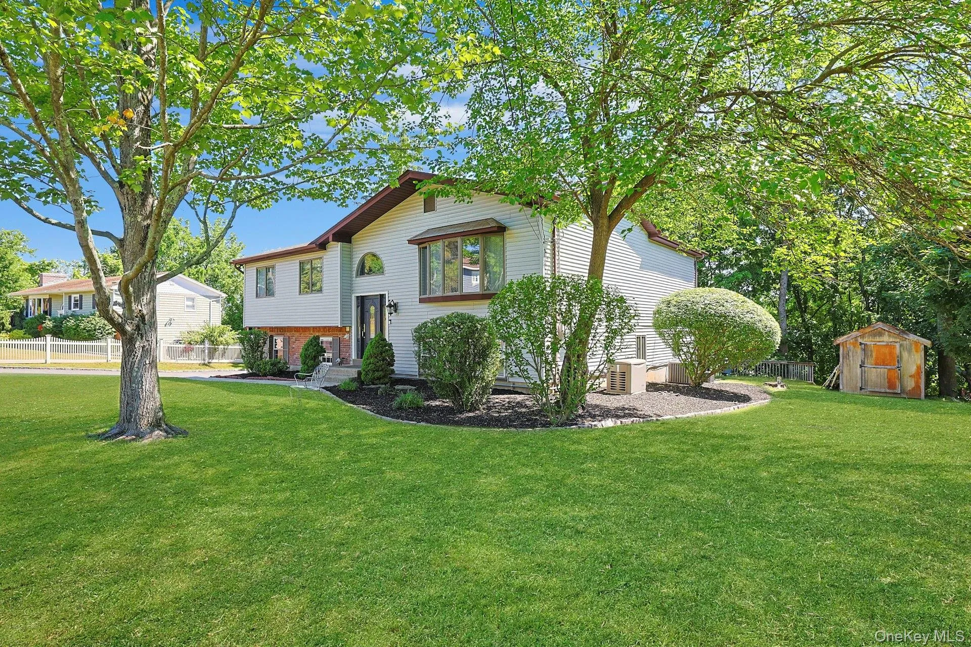 168 Orchid Drive, Orangetown, NY, 4 Bedrooms Bedrooms, 11 Rooms Rooms,3 BathroomsBathrooms,Residential,For Rent,Orchid,0,KEY1016589 168 Orchid Drive, Orangetown, NY, 4 Bedrooms Bedrooms, 11 Rooms Rooms,3 BathroomsBathrooms,Residential,For Rent,Orchid,0,KEY1016589