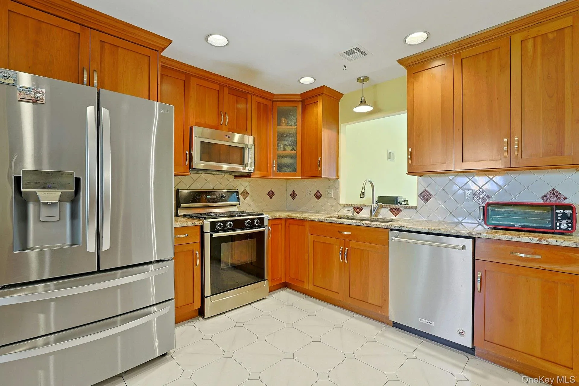 168 Orchid Drive, Orangetown, NY, 4 Bedrooms Bedrooms, 11 Rooms Rooms,3 BathroomsBathrooms,Residential,For Rent,Orchid,0,KEY1016589 168 Orchid Drive, Orangetown, NY, 4 Bedrooms Bedrooms, 11 Rooms Rooms,3 BathroomsBathrooms,Residential,For Rent,Orchid,0,KEY1016589