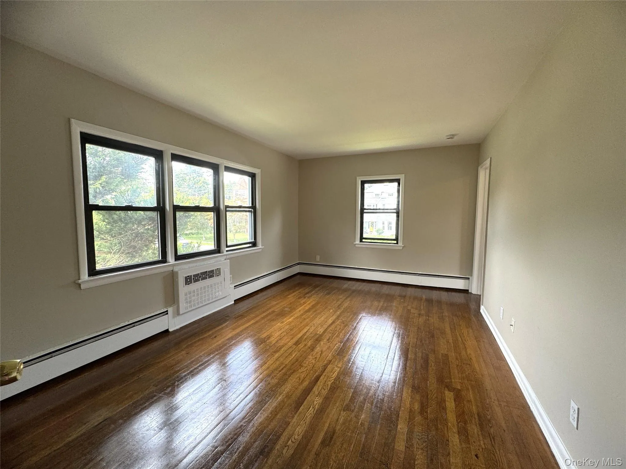 13 Cornelison Avenue, Orangetown, NY, 1 Bedroom Bedrooms, 3 Rooms Rooms,1 BathroomBathrooms,Residential Lease,For Rent,Cornelison,0,KEY1016592 13 Cornelison Avenue, Orangetown, NY, 1 Bedroom Bedrooms, 3 Rooms Rooms,1 BathroomBathrooms,Residential Lease,For Rent,Cornelison,0,KEY1016592