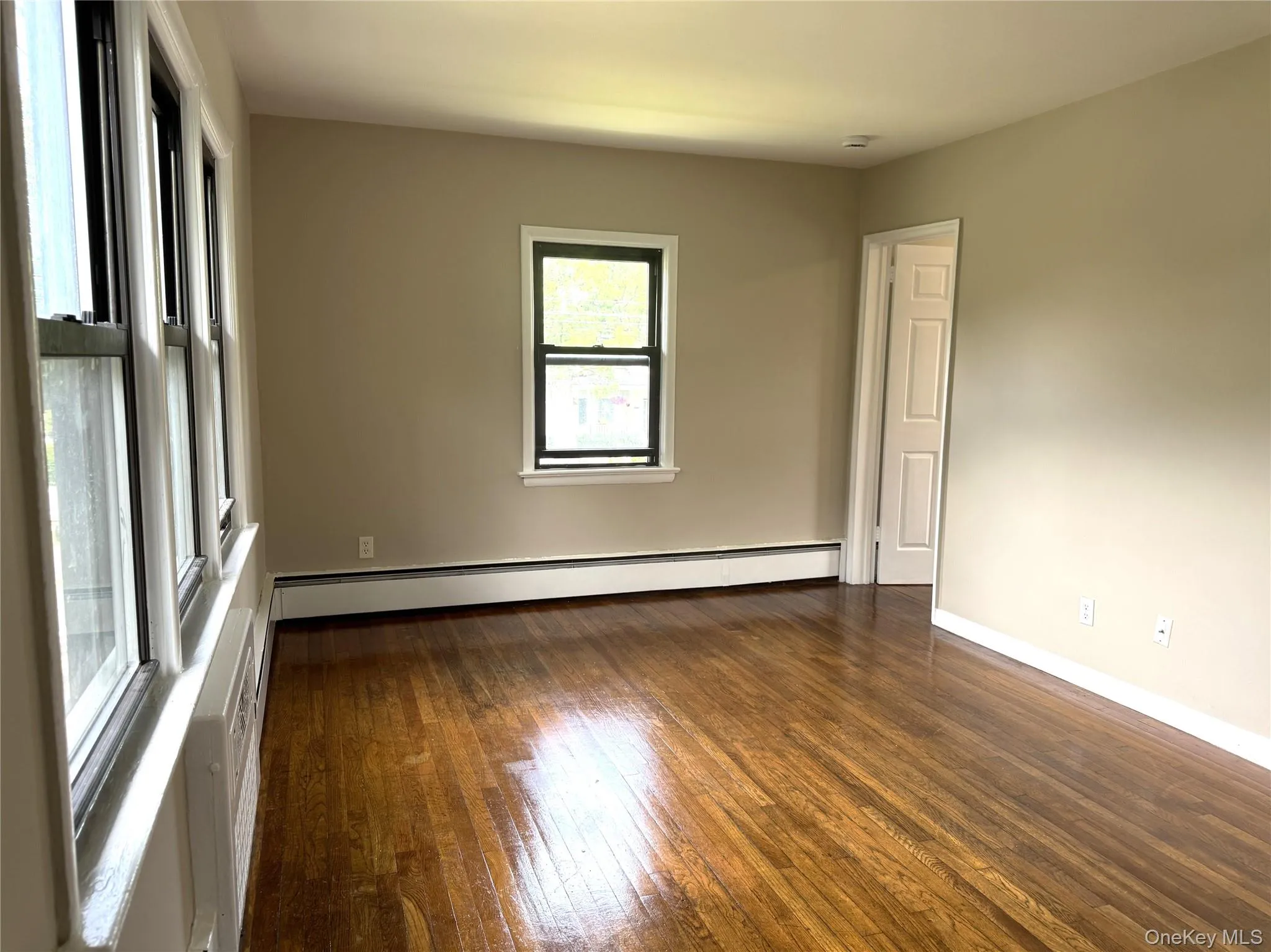 13 Cornelison Avenue, Orangetown, NY, 1 Bedroom Bedrooms, 3 Rooms Rooms,1 BathroomBathrooms,Residential Lease,For Rent,Cornelison,0,KEY1016592 13 Cornelison Avenue, Orangetown, NY, 1 Bedroom Bedrooms, 3 Rooms Rooms,1 BathroomBathrooms,Residential Lease,For Rent,Cornelison,0,KEY1016592