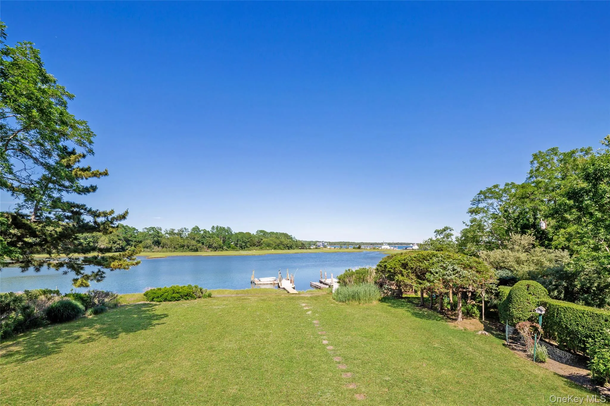5 Sea Gull Road, Shelter Island, NY, 5 Bedrooms Bedrooms, 8 Rooms Rooms,5 BathroomsBathrooms,Residential,For Rent,Sea Gull,0,1016596 5 Sea Gull Road, Shelter Island, NY, 5 Bedrooms Bedrooms, 8 Rooms Rooms,5 BathroomsBathrooms,Residential,For Rent,Sea Gull,0,1016596