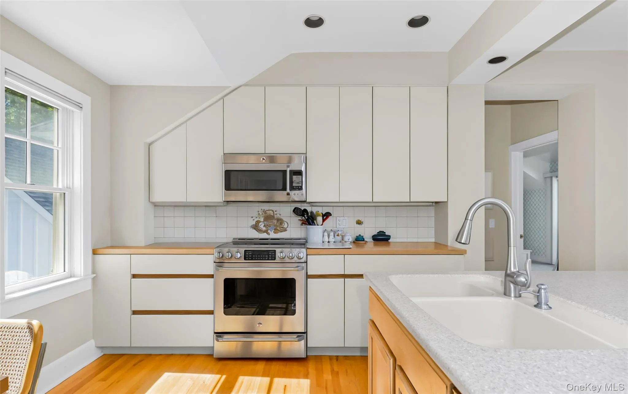 5 Sea Gull Road, Shelter Island, NY, 5 Bedrooms Bedrooms, 8 Rooms Rooms,5 BathroomsBathrooms,Residential,For Rent,Sea Gull,0,1016596 5 Sea Gull Road, Shelter Island, NY, 5 Bedrooms Bedrooms, 8 Rooms Rooms,5 BathroomsBathrooms,Residential,For Rent,Sea Gull,0,1016596