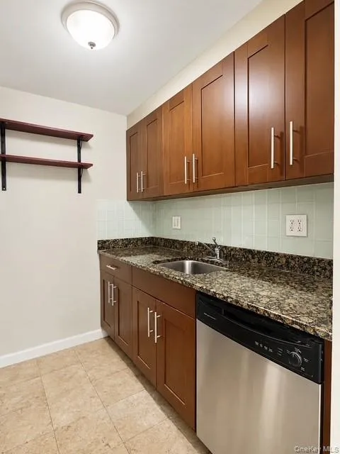 60-70 Woodhaven Boulevard, New York, NY, 2 Bedrooms Bedrooms, 4 Rooms Rooms,2 BathroomsBathrooms,Residential,For Rent,Woodhaven,0,1016597 60-70 Woodhaven Boulevard, New York, NY, 2 Bedrooms Bedrooms, 4 Rooms Rooms,2 BathroomsBathrooms,Residential,For Rent,Woodhaven,0,1016597