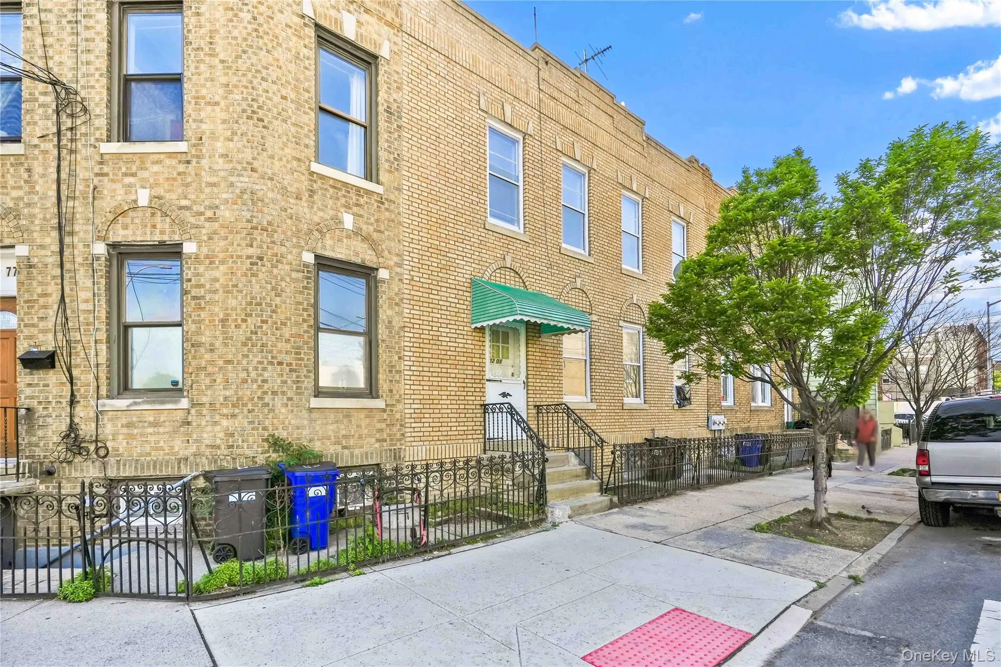 4201 Newtown Road, New York, NY, 3 Bedrooms Bedrooms, 5 Rooms Rooms,2 BathroomsBathrooms,Residential,For Rent,Newtown,0,1016603 4201 Newtown Road, New York, NY, 3 Bedrooms Bedrooms, 5 Rooms Rooms,2 BathroomsBathrooms,Residential,For Rent,Newtown,0,1016603