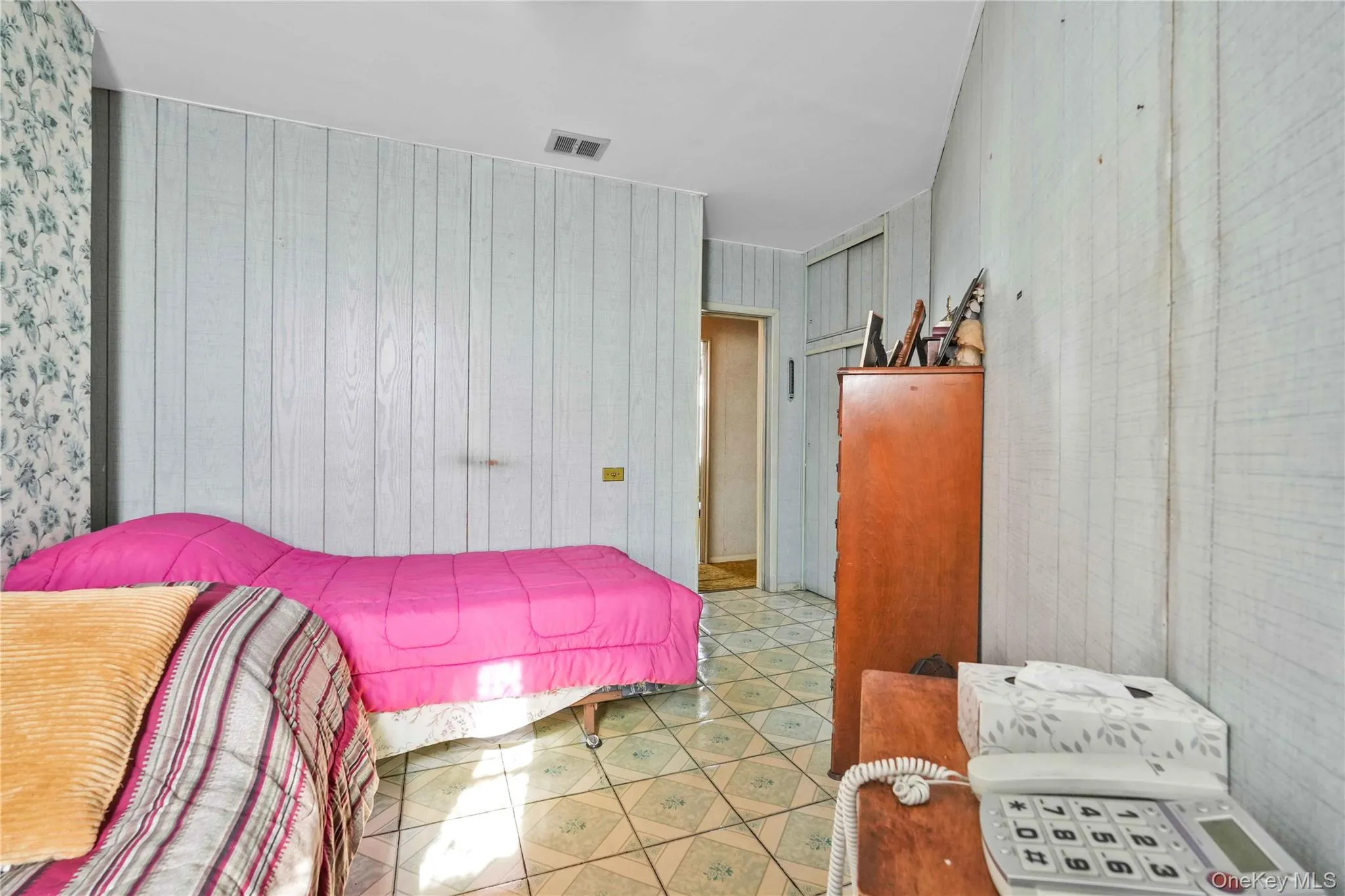 4201 Newtown Road, New York, NY, 3 Bedrooms Bedrooms, 5 Rooms Rooms,2 BathroomsBathrooms,Residential,For Rent,Newtown,0,1016603 4201 Newtown Road, New York, NY, 3 Bedrooms Bedrooms, 5 Rooms Rooms,2 BathroomsBathrooms,Residential,For Rent,Newtown,0,1016603