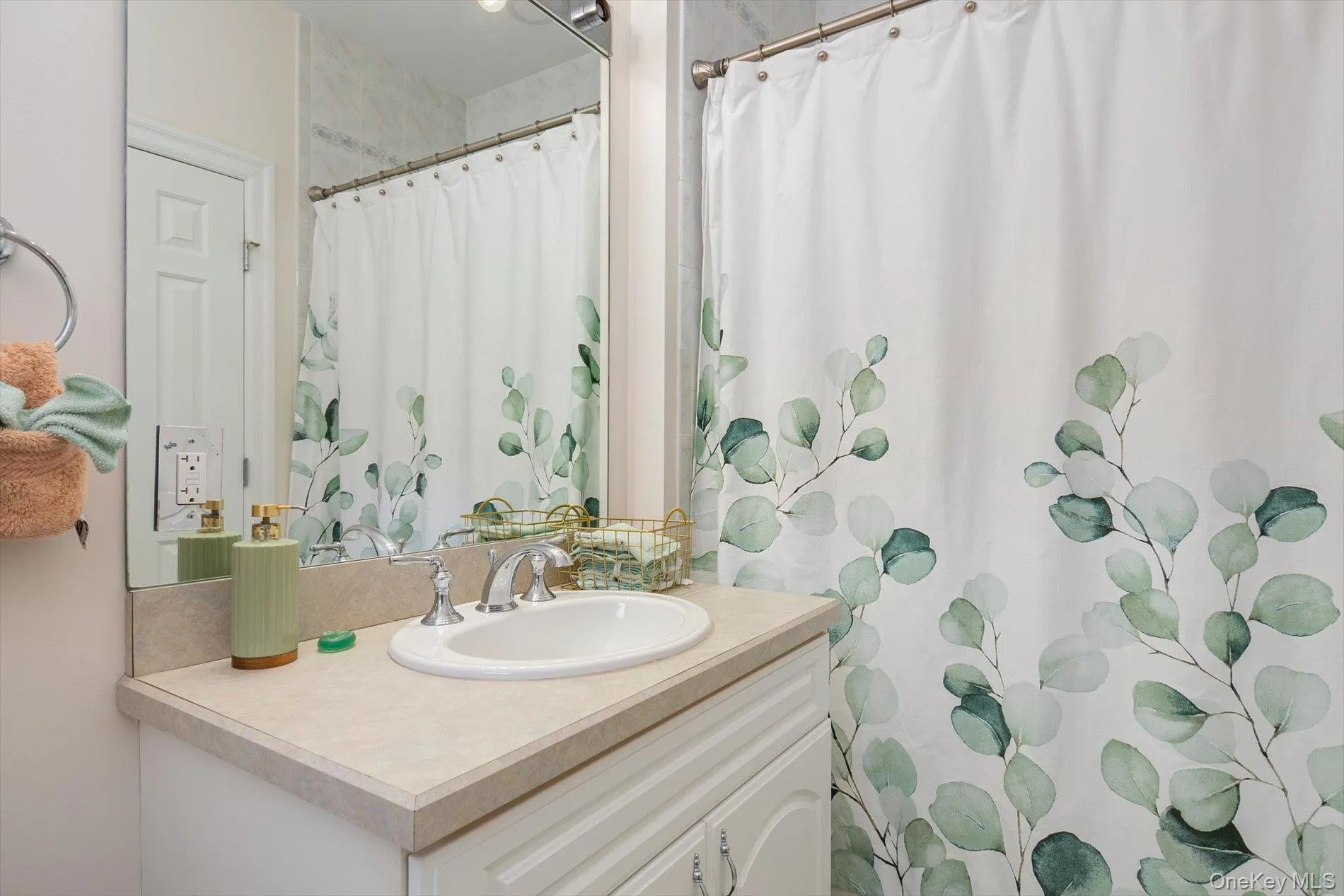 26 Legends Circle, Huntington, NY, 6 Bedrooms Bedrooms, 13 Rooms Rooms,5 BathroomsBathrooms,Residential,For Rent,Legends,0,KEY1016607 26 Legends Circle, Huntington, NY, 6 Bedrooms Bedrooms, 13 Rooms Rooms,5 BathroomsBathrooms,Residential,For Rent,Legends,0,KEY1016607
