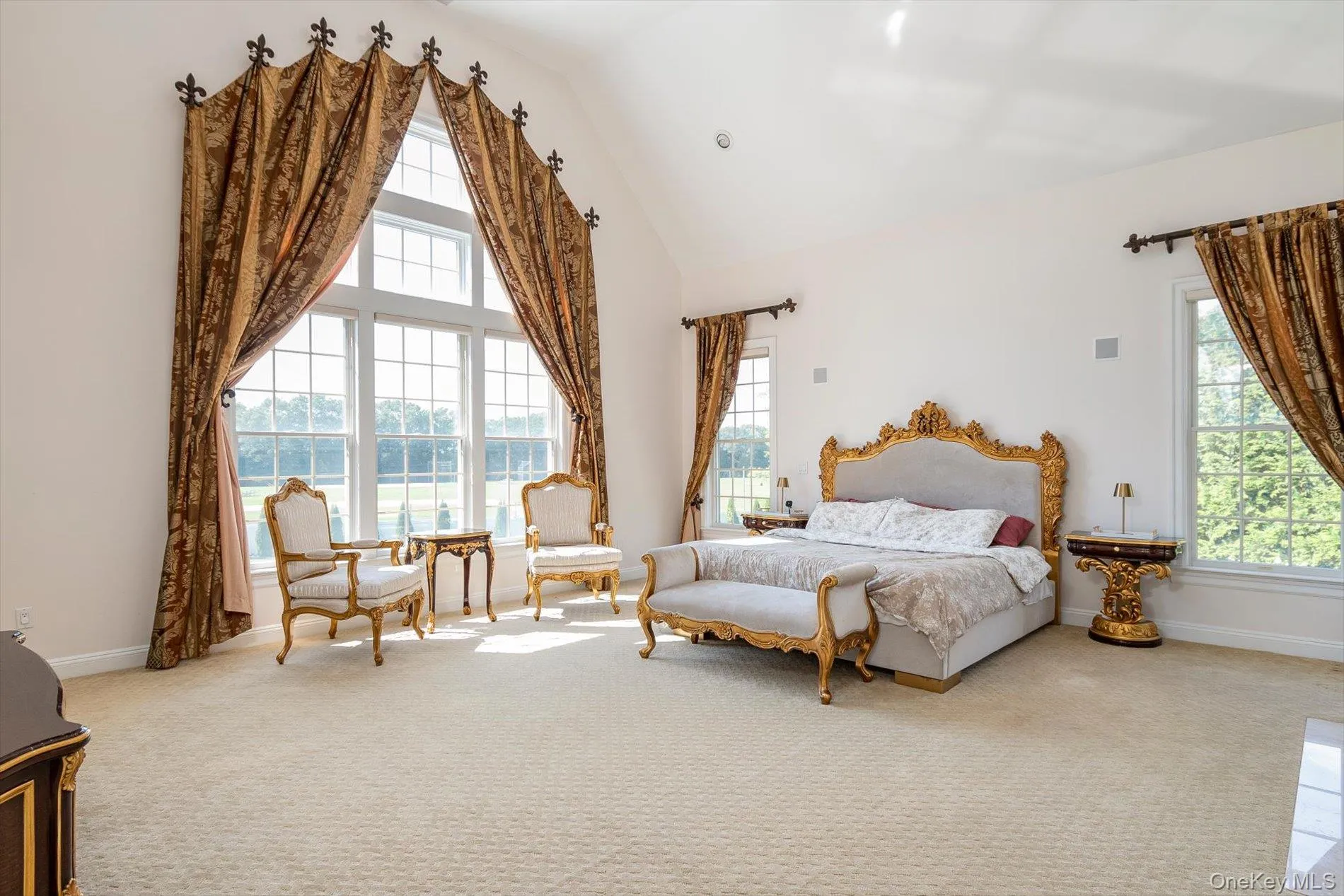 26 Legends Circle, Huntington, NY, 6 Bedrooms Bedrooms, 13 Rooms Rooms,5 BathroomsBathrooms,Residential,For Rent,Legends,0,KEY1016607 26 Legends Circle, Huntington, NY, 6 Bedrooms Bedrooms, 13 Rooms Rooms,5 BathroomsBathrooms,Residential,For Rent,Legends,0,KEY1016607