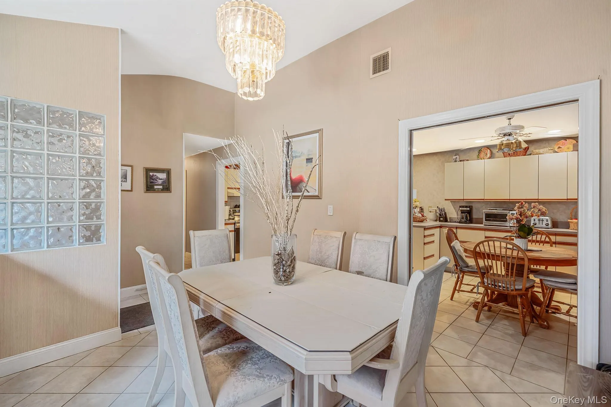 15 Edwin Avenue, Brookhaven, NY, 4 Bedrooms Bedrooms, 9 Rooms Rooms,2 BathroomsBathrooms,Residential,For Rent,Edwin,0,1016610 15 Edwin Avenue, Brookhaven, NY, 4 Bedrooms Bedrooms, 9 Rooms Rooms,2 BathroomsBathrooms,Residential,For Rent,Edwin,0,1016610