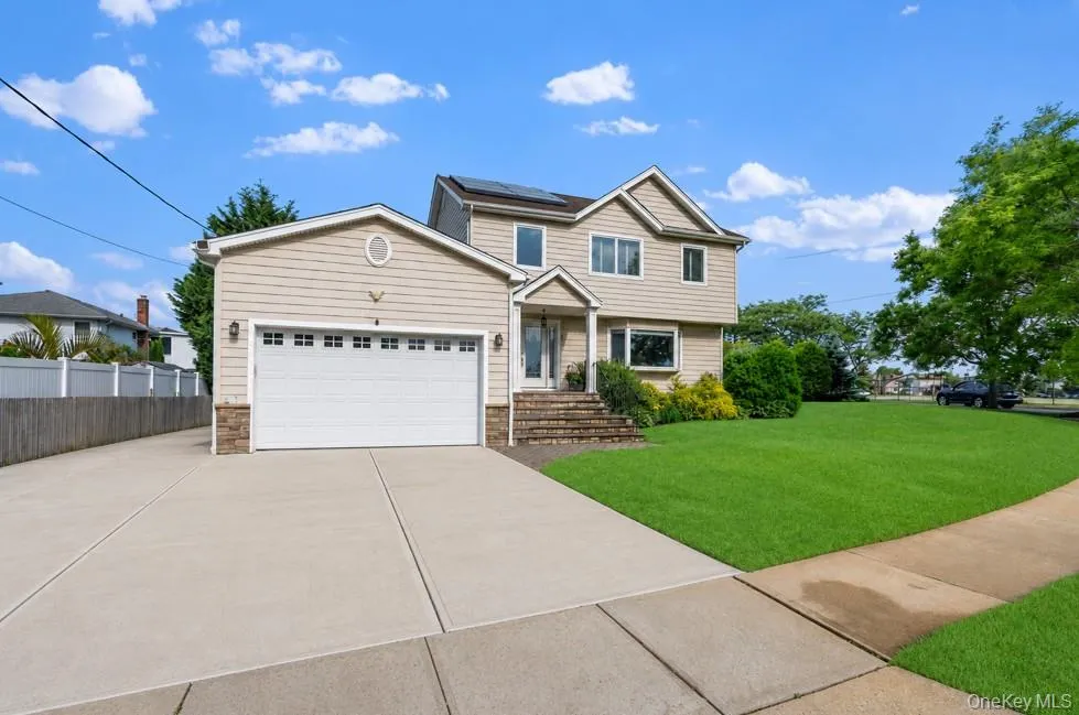 34 Admiral Road, Oyster Bay, NY, 4 Bedrooms Bedrooms, 9 Rooms Rooms,2 BathroomsBathrooms,Residential,For Rent,Admiral,0,KEY1016611 34 Admiral Road, Oyster Bay, NY, 4 Bedrooms Bedrooms, 9 Rooms Rooms,2 BathroomsBathrooms,Residential,For Rent,Admiral,0,KEY1016611