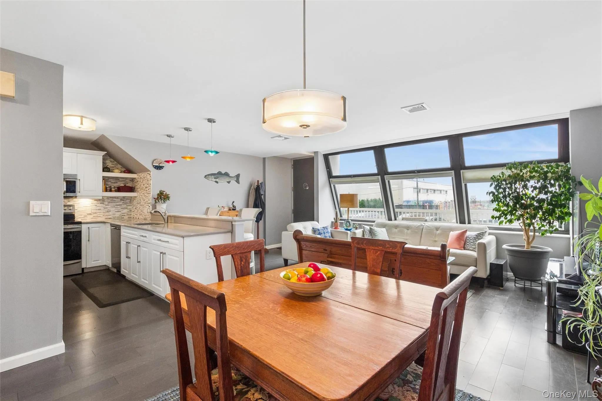 545A Broadway, Long Beach, NY, 2 Bedrooms Bedrooms, 5 Rooms Rooms,1 BathroomBathrooms,Residential,For Rent,Broadway,0,1016613 545A Broadway, Long Beach, NY, 2 Bedrooms Bedrooms, 5 Rooms Rooms,1 BathroomBathrooms,Residential,For Rent,Broadway,0,1016613
