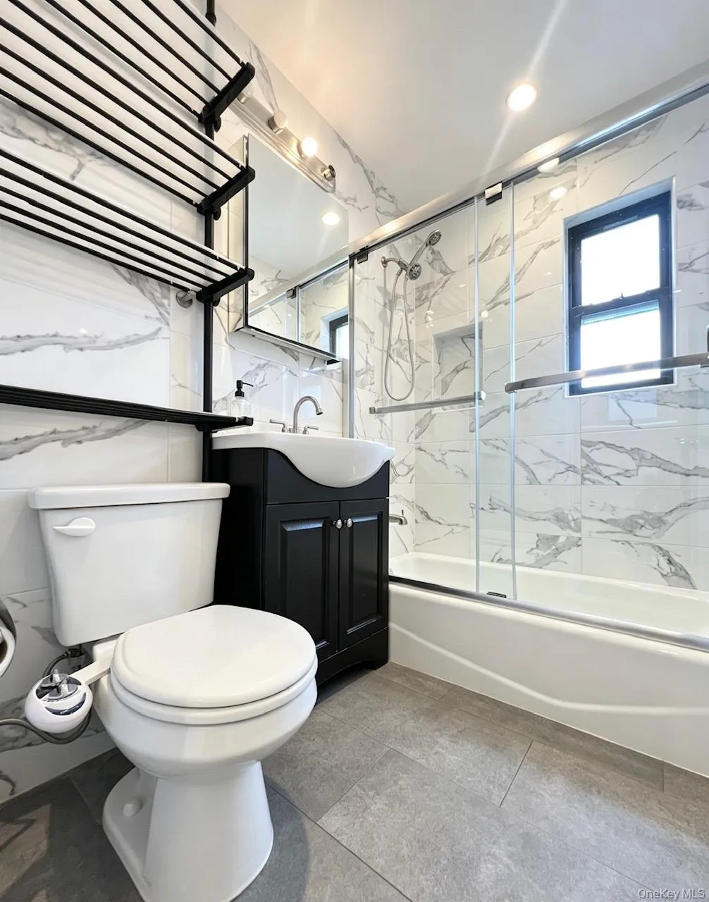 6943 136th Street, New York, NY, 1 Bedroom Bedrooms, 4 Rooms Rooms,1 BathroomBathrooms,Residential,For Rent,136th,0,1016614 6943 136th Street, New York, NY, 1 Bedroom Bedrooms, 4 Rooms Rooms,1 BathroomBathrooms,Residential,For Rent,136th,0,1016614