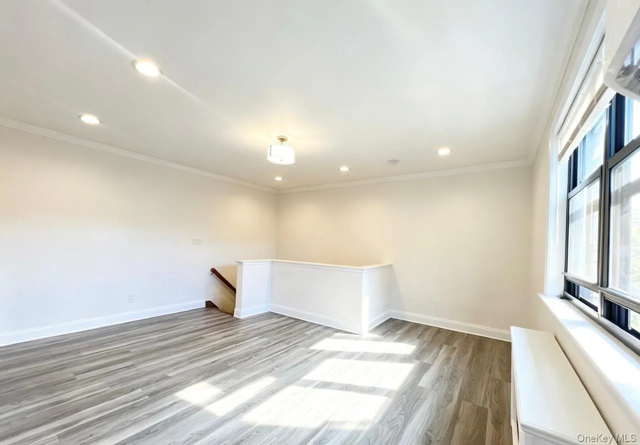 6943 136th Street, New York, NY, 1 Bedroom Bedrooms, 4 Rooms Rooms,1 BathroomBathrooms,Residential,For Rent,136th,0,1016614 6943 136th Street, New York, NY, 1 Bedroom Bedrooms, 4 Rooms Rooms,1 BathroomBathrooms,Residential,For Rent,136th,0,1016614