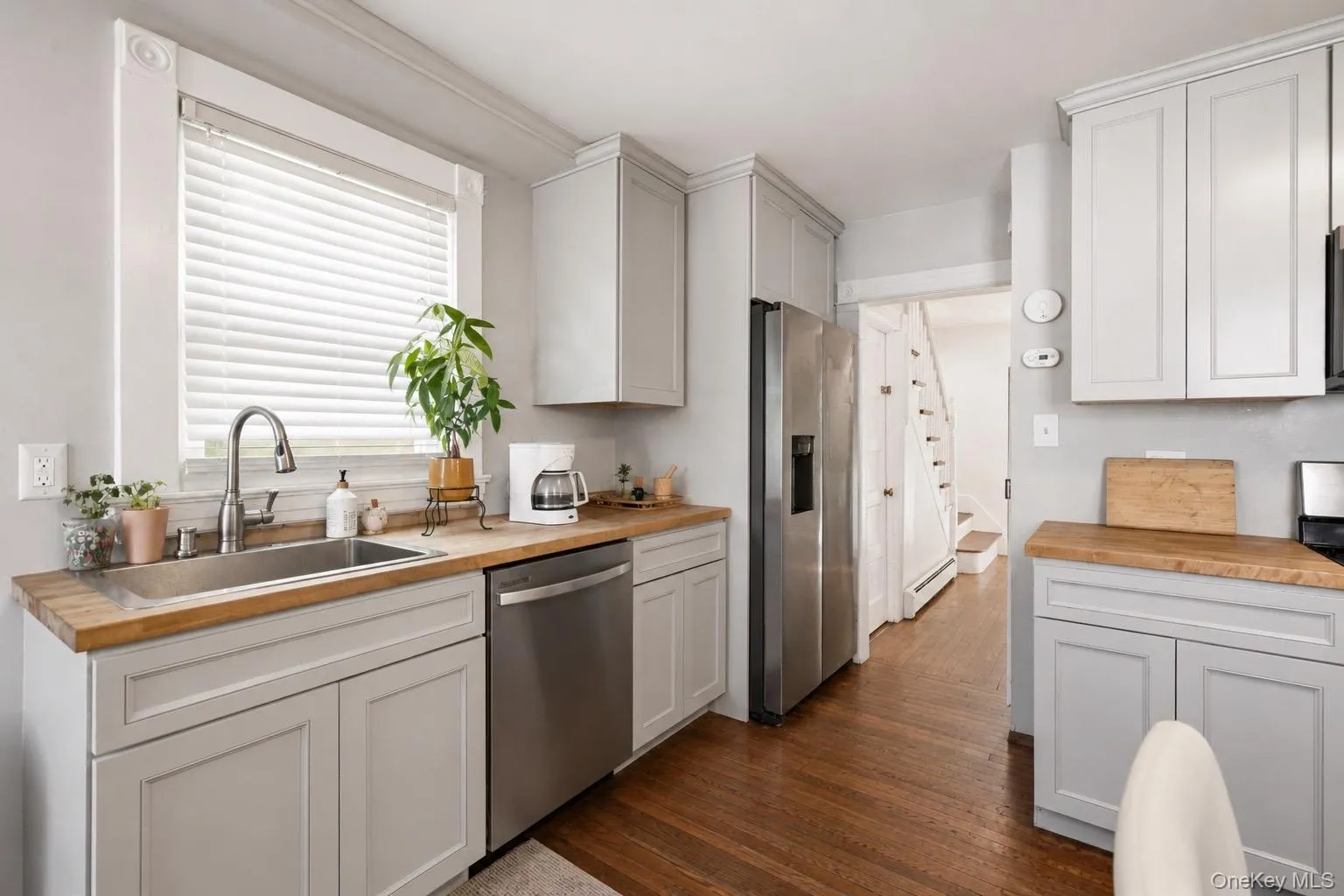 29 Saint Joseph Street, New Rochelle, NY, 4 Bedrooms Bedrooms, 8 Rooms Rooms,1 BathroomBathrooms,Residential,For Rent,Saint Joseph,0,KEY1016615 29 Saint Joseph Street, New Rochelle, NY, 4 Bedrooms Bedrooms, 8 Rooms Rooms,1 BathroomBathrooms,Residential,For Rent,Saint Joseph,0,KEY1016615