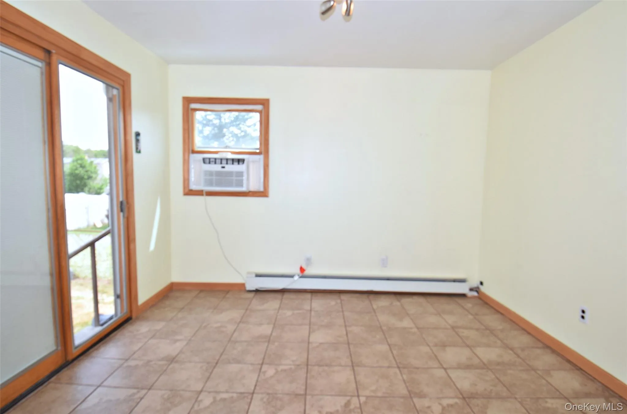27 Naples Avenue, Islip, NY, 3 Bedrooms Bedrooms, 6 Rooms Rooms,1 BathroomBathrooms,Residential,For Rent,Naples,0,KEY1016616 27 Naples Avenue, Islip, NY, 3 Bedrooms Bedrooms, 6 Rooms Rooms,1 BathroomBathrooms,Residential,For Rent,Naples,0,KEY1016616