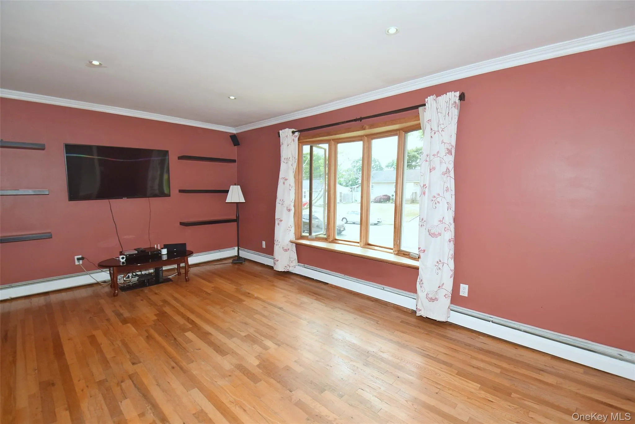 27 Naples Avenue, Islip, NY, 3 Bedrooms Bedrooms, 6 Rooms Rooms,1 BathroomBathrooms,Residential,For Rent,Naples,0,KEY1016616 27 Naples Avenue, Islip, NY, 3 Bedrooms Bedrooms, 6 Rooms Rooms,1 BathroomBathrooms,Residential,For Rent,Naples,0,KEY1016616