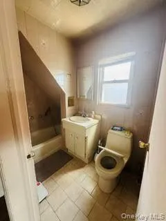 9404 157th Avenue, New York, NY, 4 Bedrooms Bedrooms, 10 Rooms Rooms,2 BathroomsBathrooms,Residential,For Rent,157th,0,1016618 9404 157th Avenue, New York, NY, 4 Bedrooms Bedrooms, 10 Rooms Rooms,2 BathroomsBathrooms,Residential,For Rent,157th,0,1016618